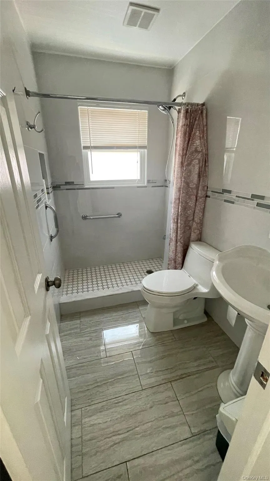 8015 260th Street, New York, NY, 4 Bedrooms Bedrooms, 10 Rooms Rooms,3 BathroomsBathrooms,Residential Lease,For Rent,260th,0,1008315 8015 260th Street, New York, NY, 4 Bedrooms Bedrooms, 10 Rooms Rooms,3 BathroomsBathrooms,Residential Lease,For Rent,260th,0,1008315