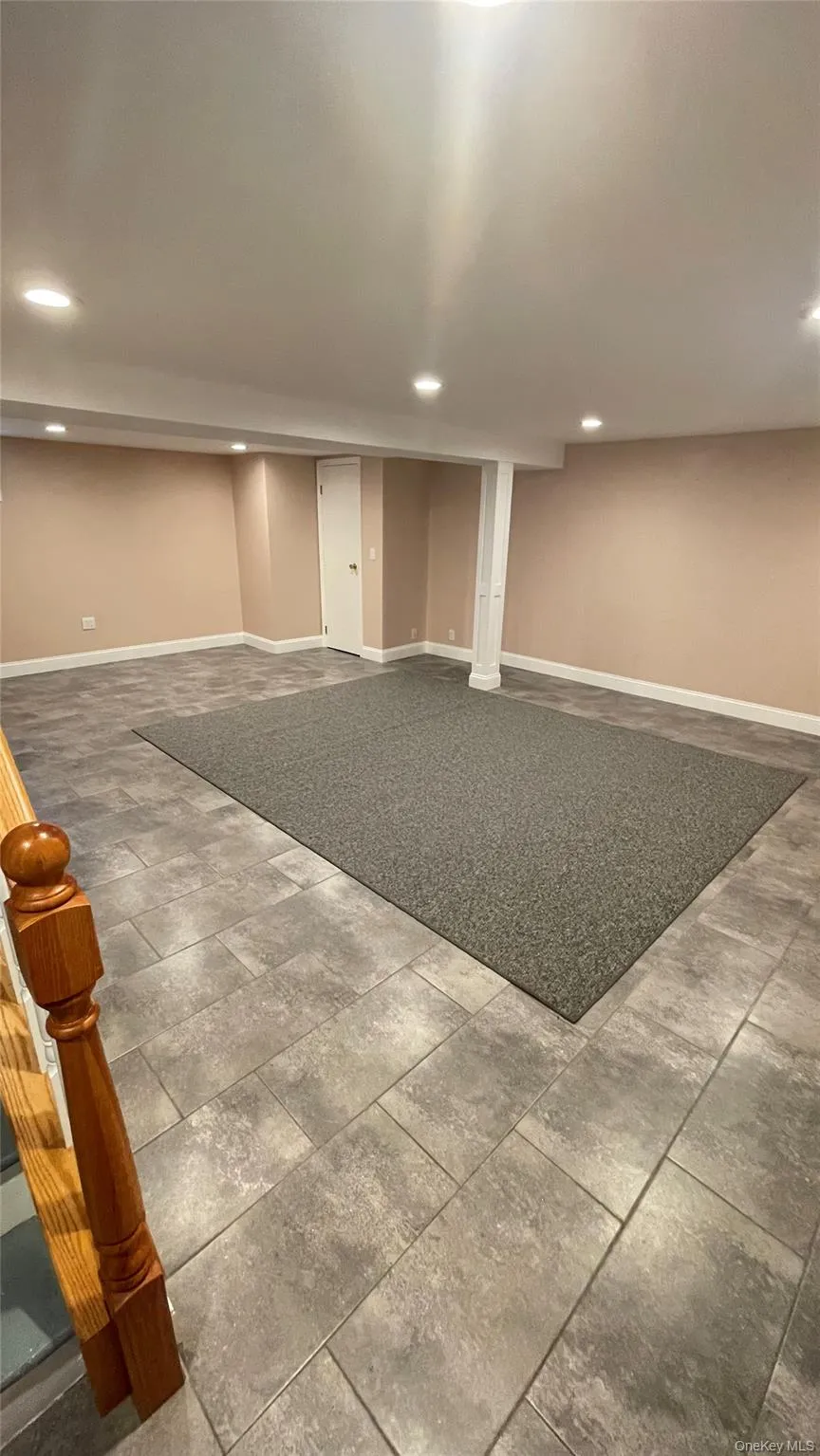 8015 260th Street, New York, NY, 4 Bedrooms Bedrooms, 10 Rooms Rooms,3 BathroomsBathrooms,Residential Lease,For Rent,260th,0,1008315 8015 260th Street, New York, NY, 4 Bedrooms Bedrooms, 10 Rooms Rooms,3 BathroomsBathrooms,Residential Lease,For Rent,260th,0,1008315