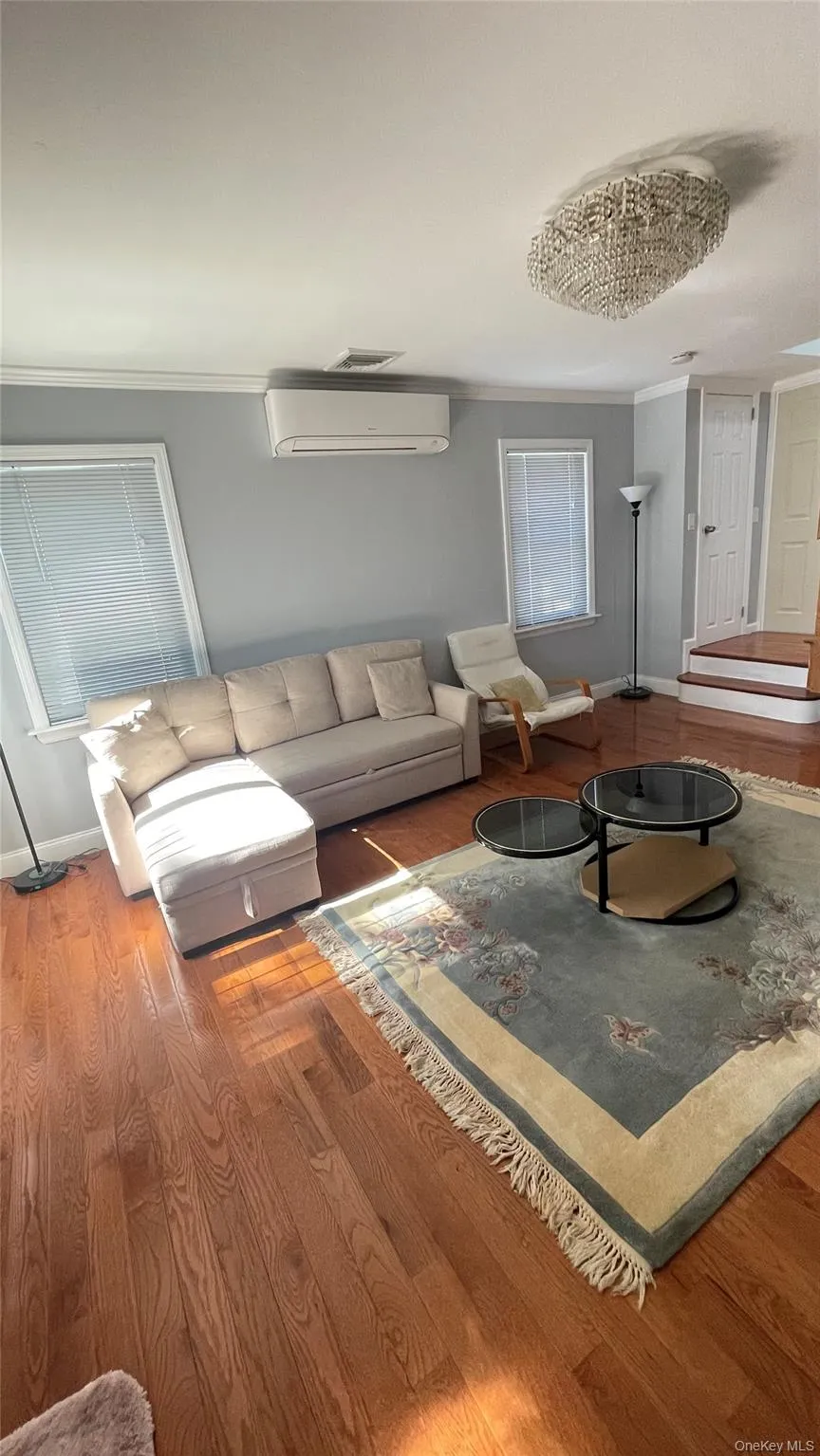 8015 260th Street, New York, NY, 4 Bedrooms Bedrooms, 10 Rooms Rooms,3 BathroomsBathrooms,Residential Lease,For Rent,260th,0,1008315 8015 260th Street, New York, NY, 4 Bedrooms Bedrooms, 10 Rooms Rooms,3 BathroomsBathrooms,Residential Lease,For Rent,260th,0,1008315