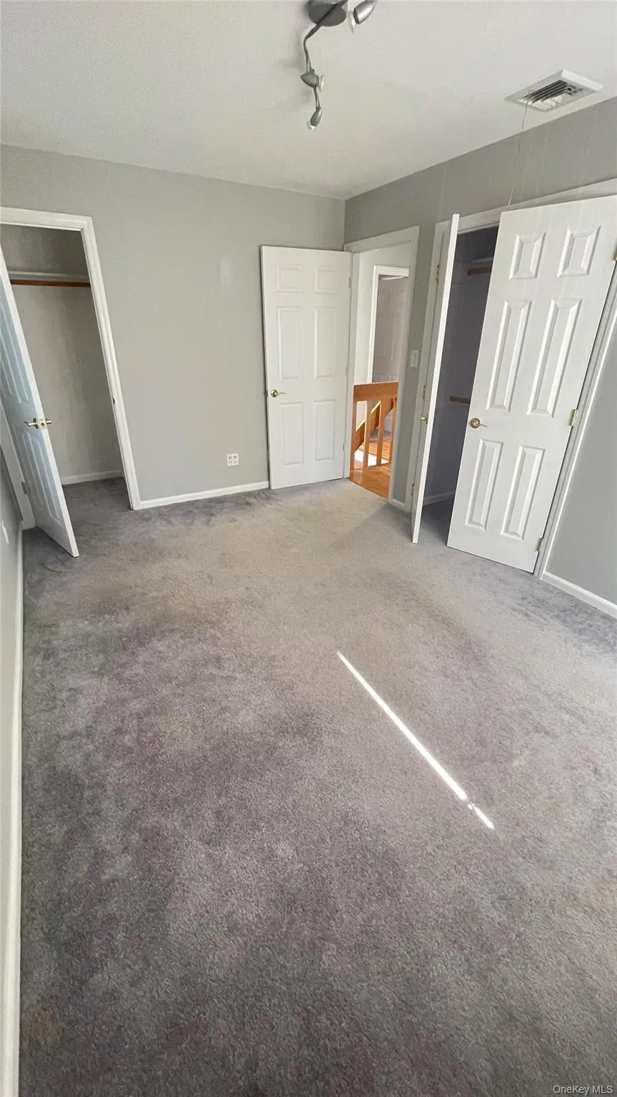 8015 260th Street, New York, NY, 4 Bedrooms Bedrooms, 10 Rooms Rooms,3 BathroomsBathrooms,Residential Lease,For Rent,260th,0,1008315 8015 260th Street, New York, NY, 4 Bedrooms Bedrooms, 10 Rooms Rooms,3 BathroomsBathrooms,Residential Lease,For Rent,260th,0,1008315