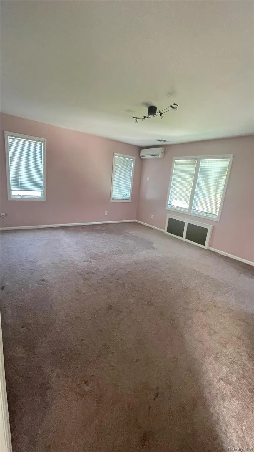8015 260th Street, New York, NY, 4 Bedrooms Bedrooms, 10 Rooms Rooms,3 BathroomsBathrooms,Residential Lease,For Rent,260th,0,1008315 8015 260th Street, New York, NY, 4 Bedrooms Bedrooms, 10 Rooms Rooms,3 BathroomsBathrooms,Residential Lease,For Rent,260th,0,1008315