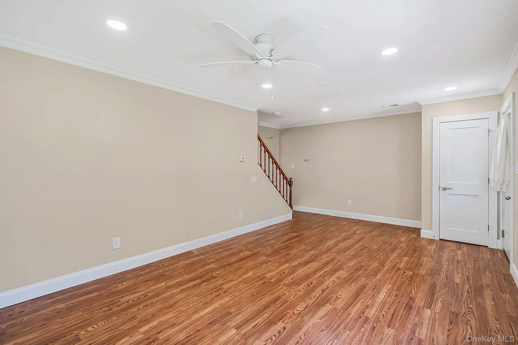 17 Bartlett, Brookhaven, NY, 3 Bedrooms Bedrooms, 6 Rooms Rooms,1 BathroomBathrooms,Residential Lease,For Rent,Bartlett,0,1008321 17 Bartlett, Brookhaven, NY, 3 Bedrooms Bedrooms, 6 Rooms Rooms,1 BathroomBathrooms,Residential Lease,For Rent,Bartlett,0,1008321