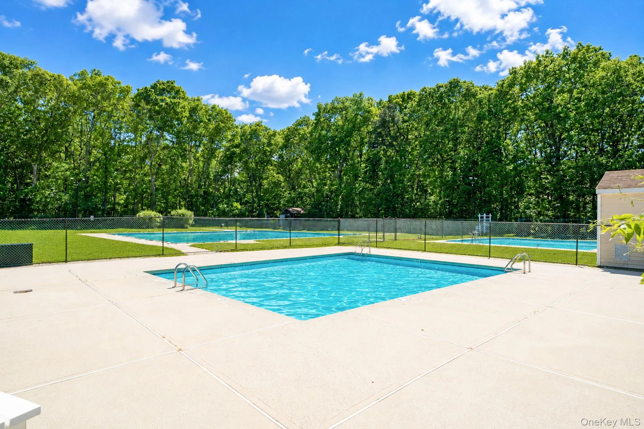 17 Bartlett, Brookhaven, NY, 3 Bedrooms Bedrooms, 6 Rooms Rooms,1 BathroomBathrooms,Residential Lease,For Rent,Bartlett,0,1008321 17 Bartlett, Brookhaven, NY, 3 Bedrooms Bedrooms, 6 Rooms Rooms,1 BathroomBathrooms,Residential Lease,For Rent,Bartlett,0,1008321
