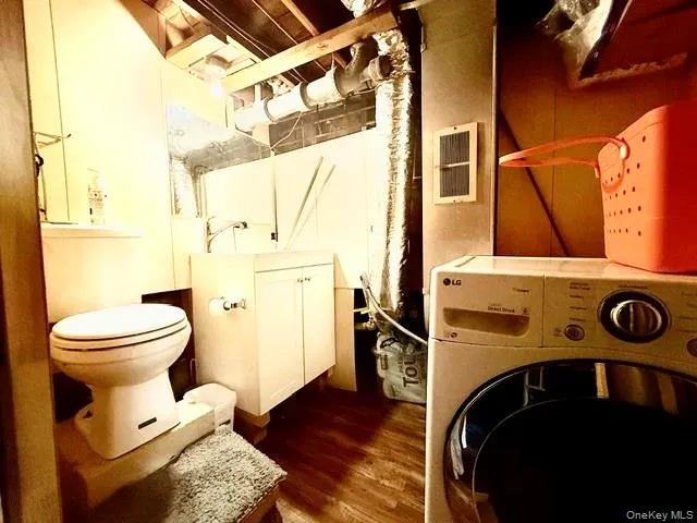 153 Parkwood Drive, Brookhaven, NY, 3 Bedrooms Bedrooms, 6 Rooms Rooms,1 BathroomBathrooms,Residential,For Rent,Parkwood,0,1008322 153 Parkwood Drive, Brookhaven, NY, 3 Bedrooms Bedrooms, 6 Rooms Rooms,1 BathroomBathrooms,Residential,For Rent,Parkwood,0,1008322