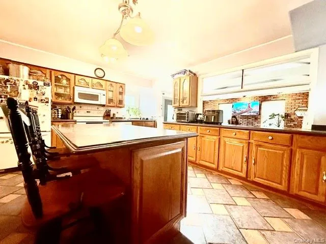 153 Parkwood Drive, Brookhaven, NY, 3 Bedrooms Bedrooms, 6 Rooms Rooms,1 BathroomBathrooms,Residential,For Rent,Parkwood,0,1008322 153 Parkwood Drive, Brookhaven, NY, 3 Bedrooms Bedrooms, 6 Rooms Rooms,1 BathroomBathrooms,Residential,For Rent,Parkwood,0,1008322