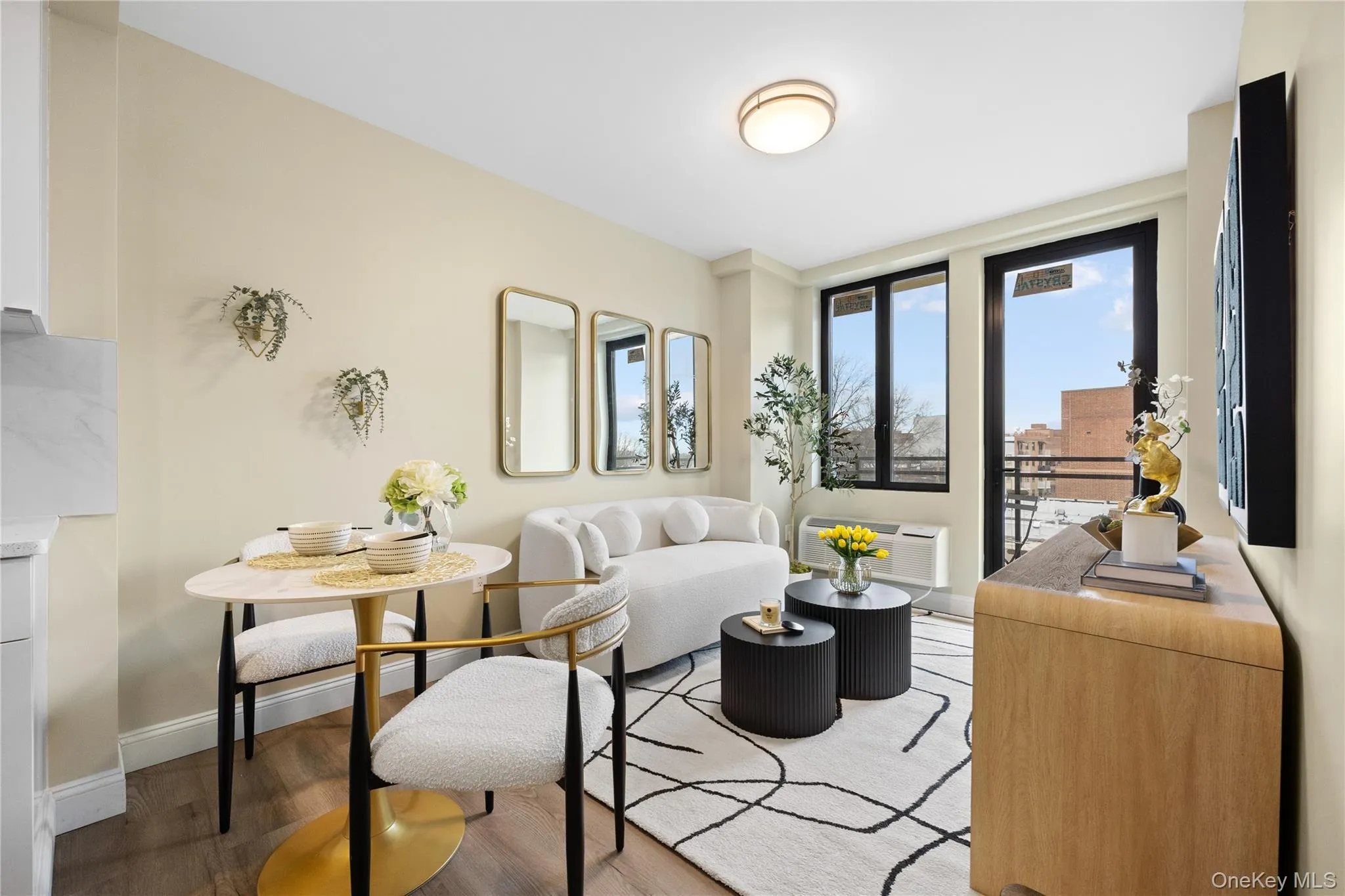 163-07 72nd Ave, New York, NY, 1 Bedroom Bedrooms, 4 Rooms Rooms,1 BathroomBathrooms,Residential,For Rent,72nd Ave,0,1008325 163-07 72nd Ave, New York, NY, 1 Bedroom Bedrooms, 4 Rooms Rooms,1 BathroomBathrooms,Residential,For Rent,72nd Ave,0,1008325