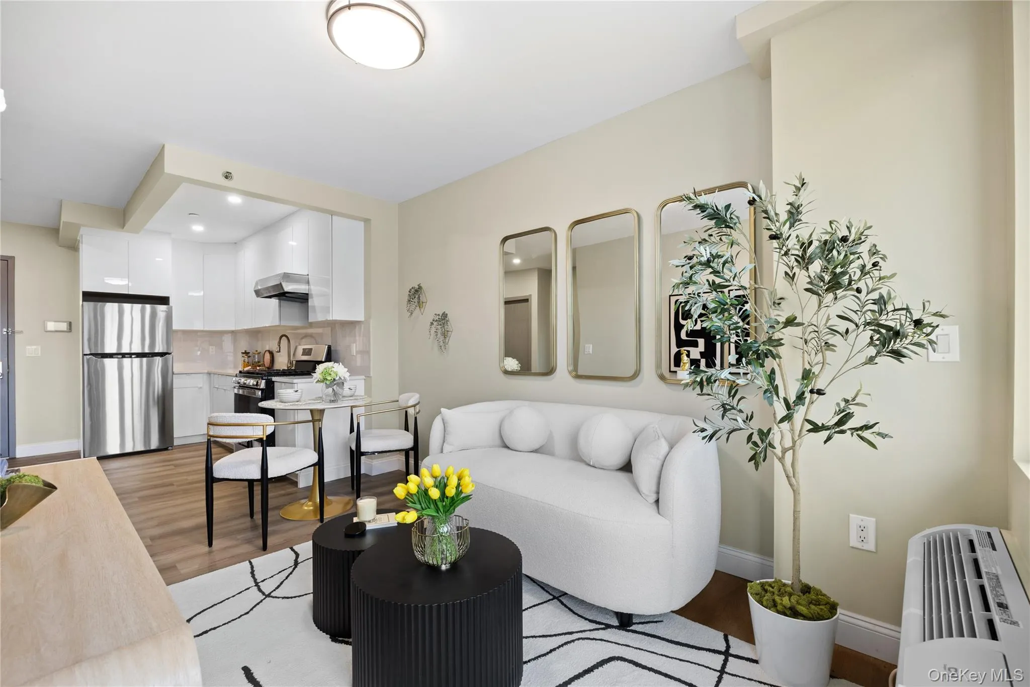 163-07 72nd Ave, New York, NY, 1 Bedroom Bedrooms, 4 Rooms Rooms,1 BathroomBathrooms,Residential,For Rent,72nd Ave,0,1008325 163-07 72nd Ave, New York, NY, 1 Bedroom Bedrooms, 4 Rooms Rooms,1 BathroomBathrooms,Residential,For Rent,72nd Ave,0,1008325