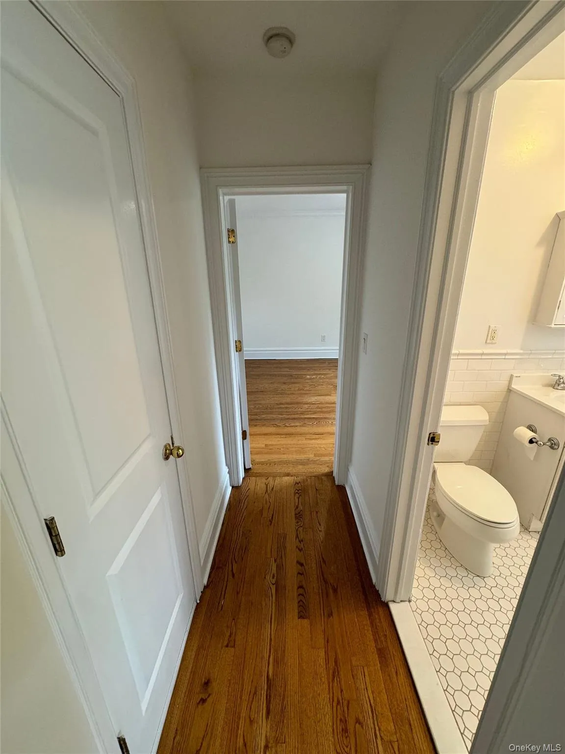 10 Wright Place, Eastchester, NY, 1 Bedroom Bedrooms, 3 Rooms Rooms,1 BathroomBathrooms,Residential Lease,For Rent,Wright,0,1008327 10 Wright Place, Eastchester, NY, 1 Bedroom Bedrooms, 3 Rooms Rooms,1 BathroomBathrooms,Residential Lease,For Rent,Wright,0,1008327