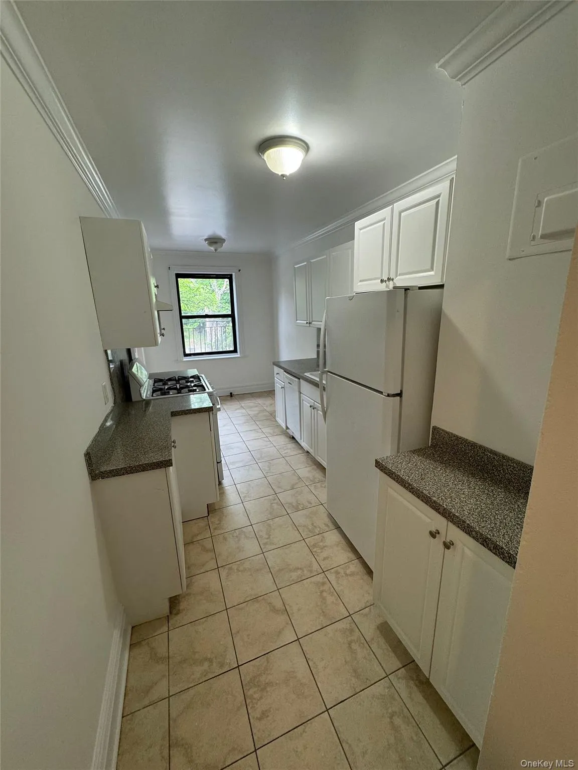 10 Wright Place, Eastchester, NY, 1 Bedroom Bedrooms, 3 Rooms Rooms,1 BathroomBathrooms,Residential Lease,For Rent,Wright,0,1008327 10 Wright Place, Eastchester, NY, 1 Bedroom Bedrooms, 3 Rooms Rooms,1 BathroomBathrooms,Residential Lease,For Rent,Wright,0,1008327