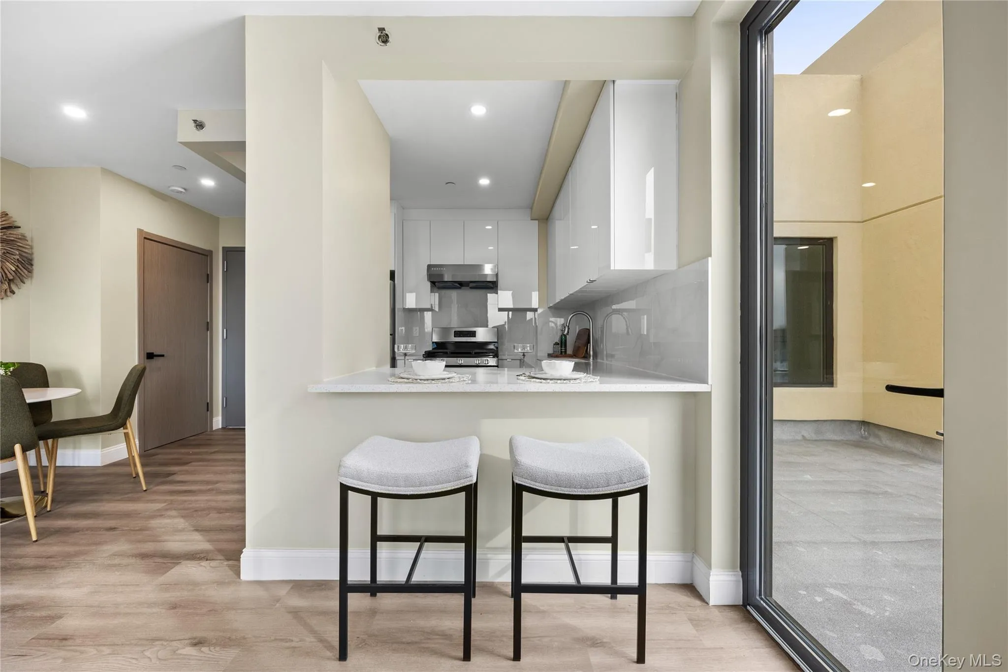 163-07 72nd Avenue, New York, NY, 1 Bedroom Bedrooms, 4 Rooms Rooms,1 BathroomBathrooms,Residential,For Rent,72nd,0,1008329 163-07 72nd Avenue, New York, NY, 1 Bedroom Bedrooms, 4 Rooms Rooms,1 BathroomBathrooms,Residential,For Rent,72nd,0,1008329