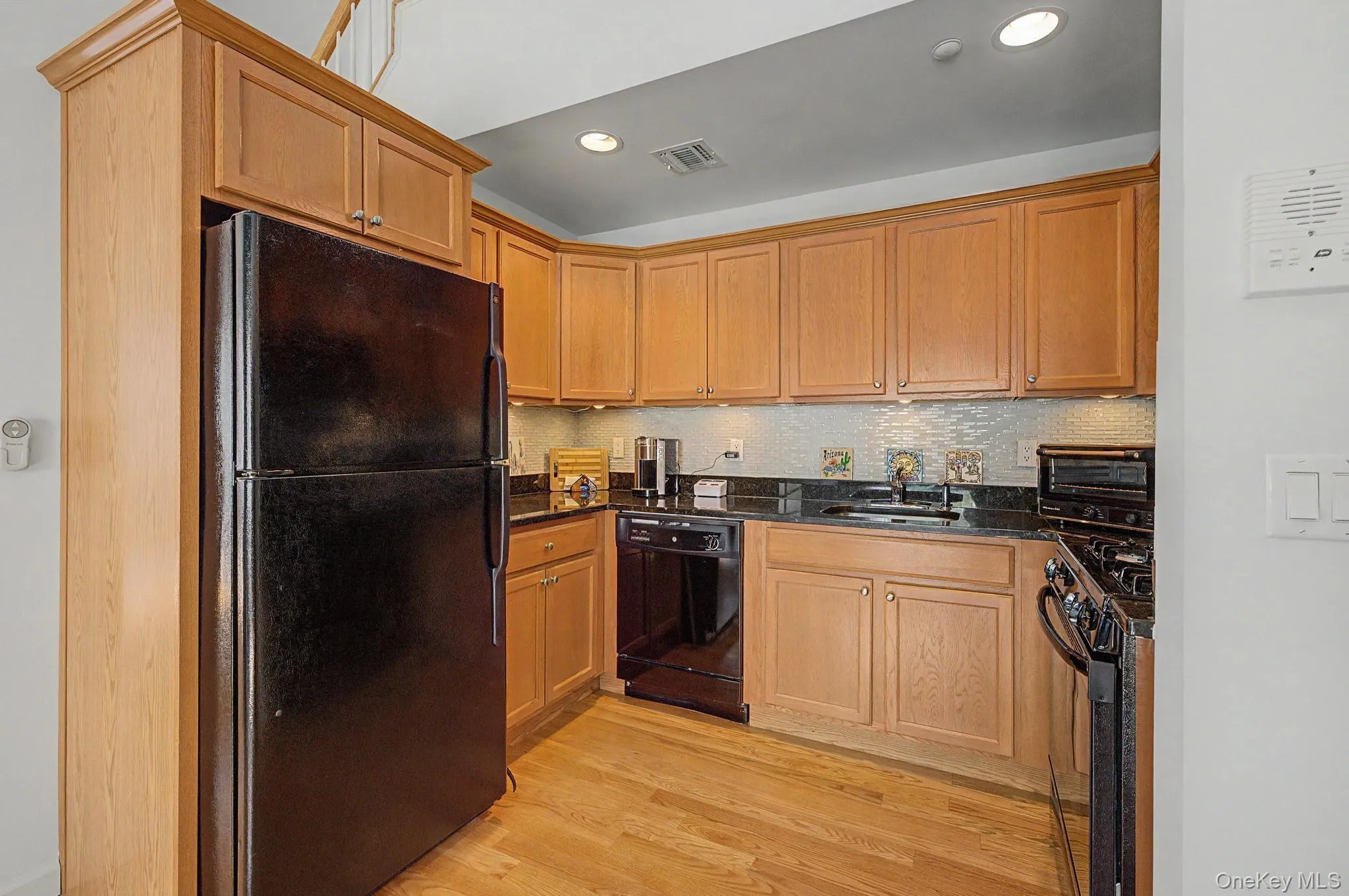 115 Spring Drive, Hempstead, NY, 2 Bedrooms Bedrooms, 5 Rooms Rooms,2 BathroomsBathrooms,Residential,For Rent,Spring,0,1008332 115 Spring Drive, Hempstead, NY, 2 Bedrooms Bedrooms, 5 Rooms Rooms,2 BathroomsBathrooms,Residential,For Rent,Spring,0,1008332