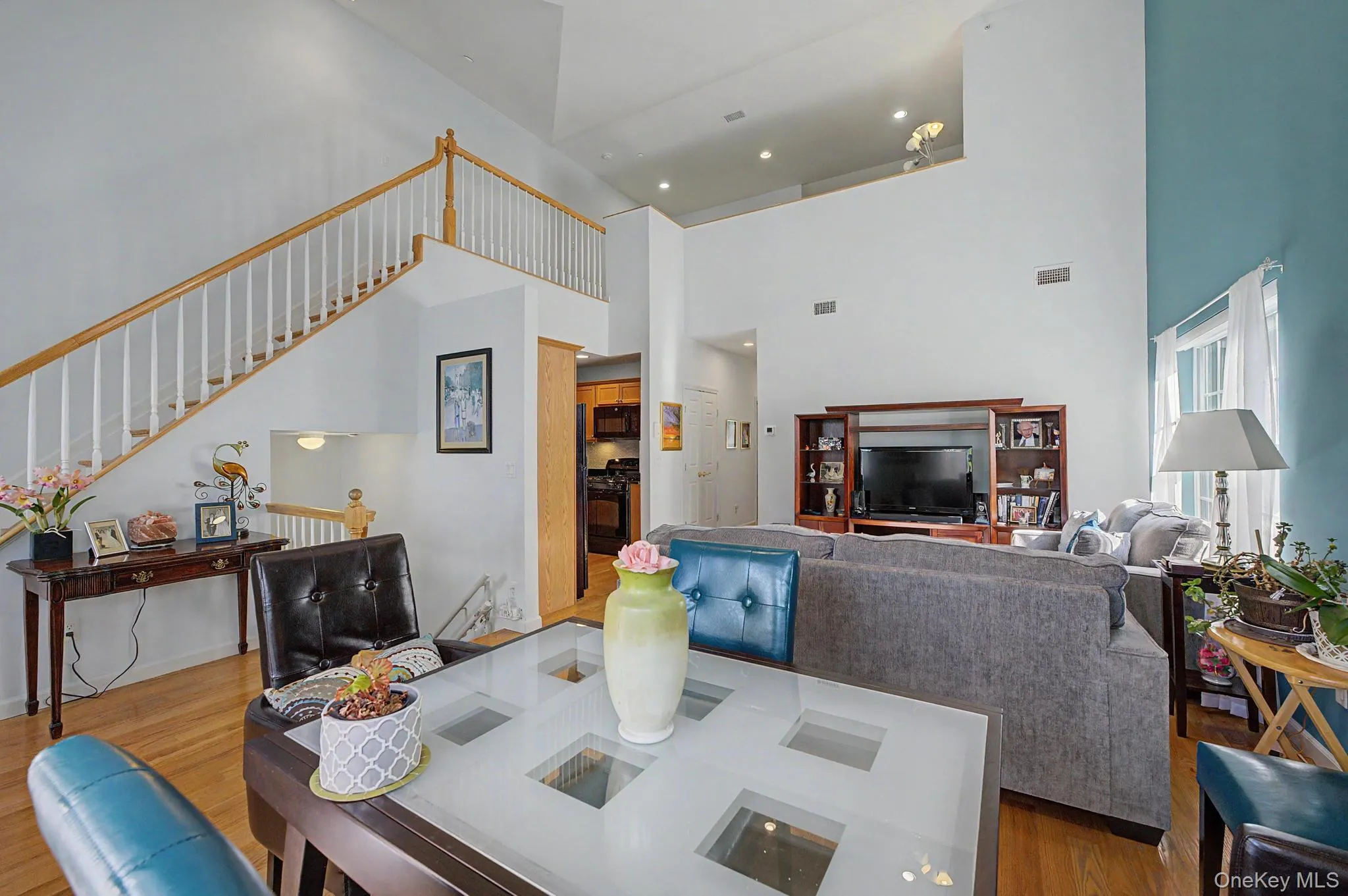 115 Spring Drive, Hempstead, NY, 2 Bedrooms Bedrooms, 5 Rooms Rooms,2 BathroomsBathrooms,Residential,For Rent,Spring,0,1008332 115 Spring Drive, Hempstead, NY, 2 Bedrooms Bedrooms, 5 Rooms Rooms,2 BathroomsBathrooms,Residential,For Rent,Spring,0,1008332