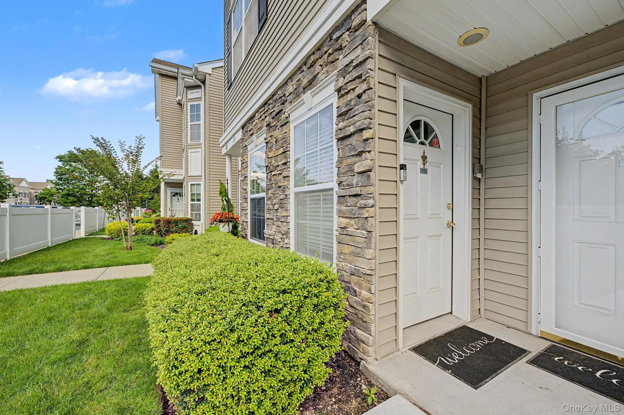 115 Spring Drive, Hempstead, NY, 2 Bedrooms Bedrooms, 5 Rooms Rooms,2 BathroomsBathrooms,Residential,For Rent,Spring,0,1008332 115 Spring Drive, Hempstead, NY, 2 Bedrooms Bedrooms, 5 Rooms Rooms,2 BathroomsBathrooms,Residential,For Rent,Spring,0,1008332