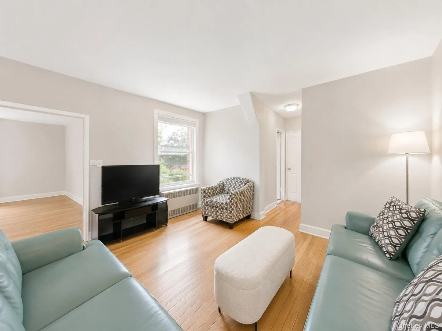 11 Bronx River Road, Yonkers, NY, 2 Bedrooms Bedrooms, 5 Rooms Rooms,1 BathroomBathrooms,Residential,For Rent,Bronx River,0,1008339 11 Bronx River Road, Yonkers, NY, 2 Bedrooms Bedrooms, 5 Rooms Rooms,1 BathroomBathrooms,Residential,For Rent,Bronx River,0,1008339