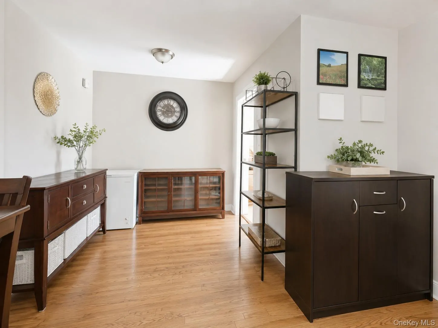 11 Bronx River Road, Yonkers, NY, 2 Bedrooms Bedrooms, 5 Rooms Rooms,1 BathroomBathrooms,Residential,For Rent,Bronx River,0,1008339 11 Bronx River Road, Yonkers, NY, 2 Bedrooms Bedrooms, 5 Rooms Rooms,1 BathroomBathrooms,Residential,For Rent,Bronx River,0,1008339