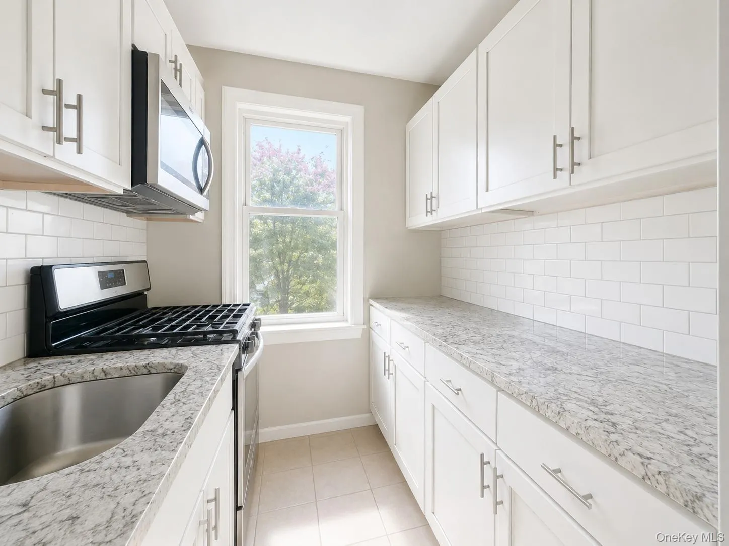 11 Bronx River Road, Yonkers, NY, 2 Bedrooms Bedrooms, 5 Rooms Rooms,1 BathroomBathrooms,Residential,For Rent,Bronx River,0,1008339 11 Bronx River Road, Yonkers, NY, 2 Bedrooms Bedrooms, 5 Rooms Rooms,1 BathroomBathrooms,Residential,For Rent,Bronx River,0,1008339