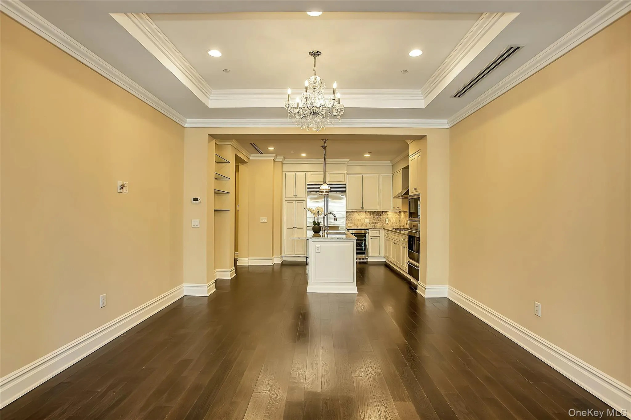 1000 Royal Court, North Hempstead, NY, 2 Bedrooms Bedrooms, 6 Rooms Rooms,2 BathroomsBathrooms,Residential,For Rent,Royal Court,0,1008342 1000 Royal Court, North Hempstead, NY, 2 Bedrooms Bedrooms, 6 Rooms Rooms,2 BathroomsBathrooms,Residential,For Rent,Royal Court,0,1008342