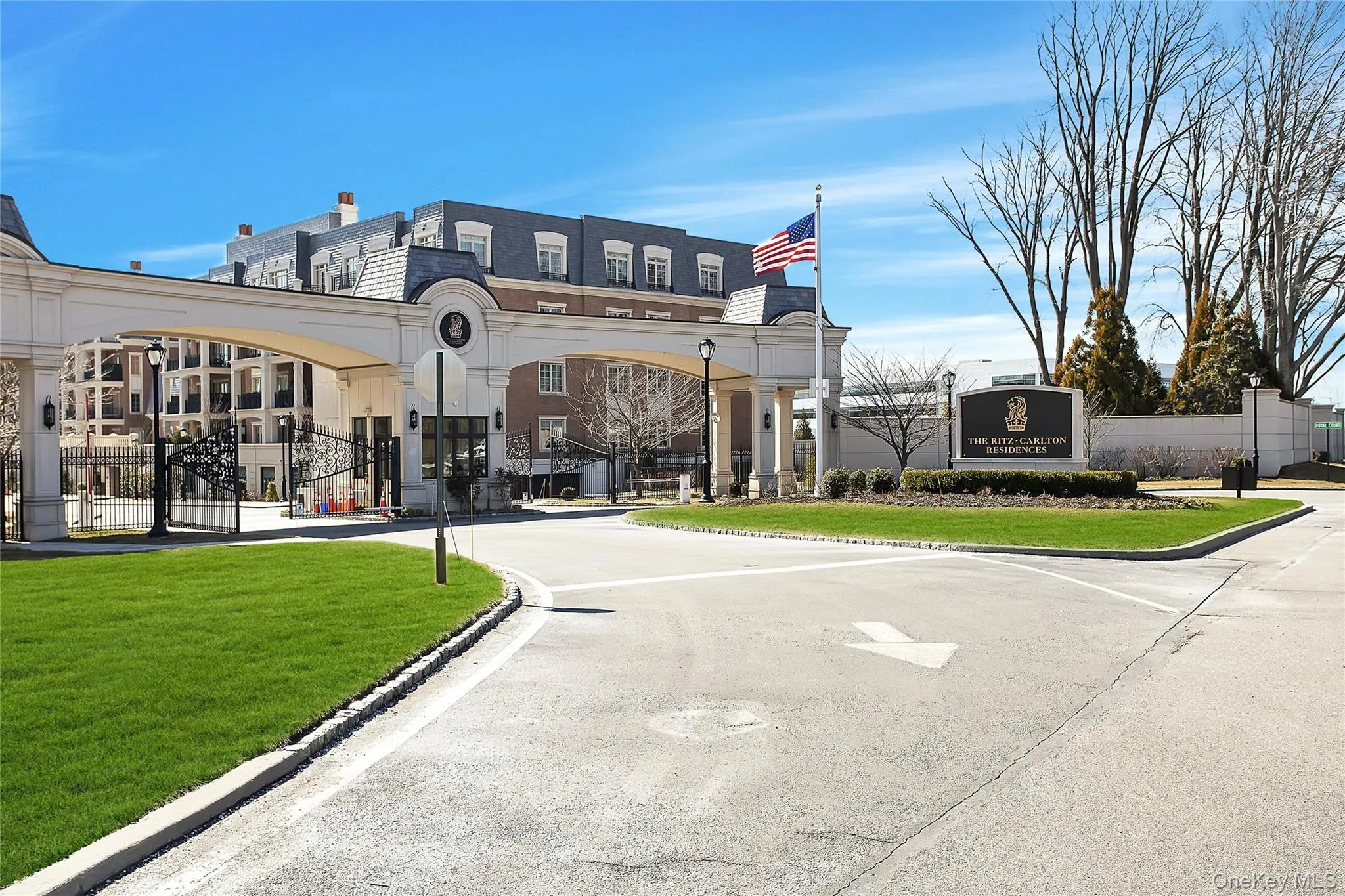 1000 Royal Court, North Hempstead, NY, 2 Bedrooms Bedrooms, 6 Rooms Rooms,2 BathroomsBathrooms,Residential,For Rent,Royal Court,0,1008342 1000 Royal Court, North Hempstead, NY, 2 Bedrooms Bedrooms, 6 Rooms Rooms,2 BathroomsBathrooms,Residential,For Rent,Royal Court,0,1008342
