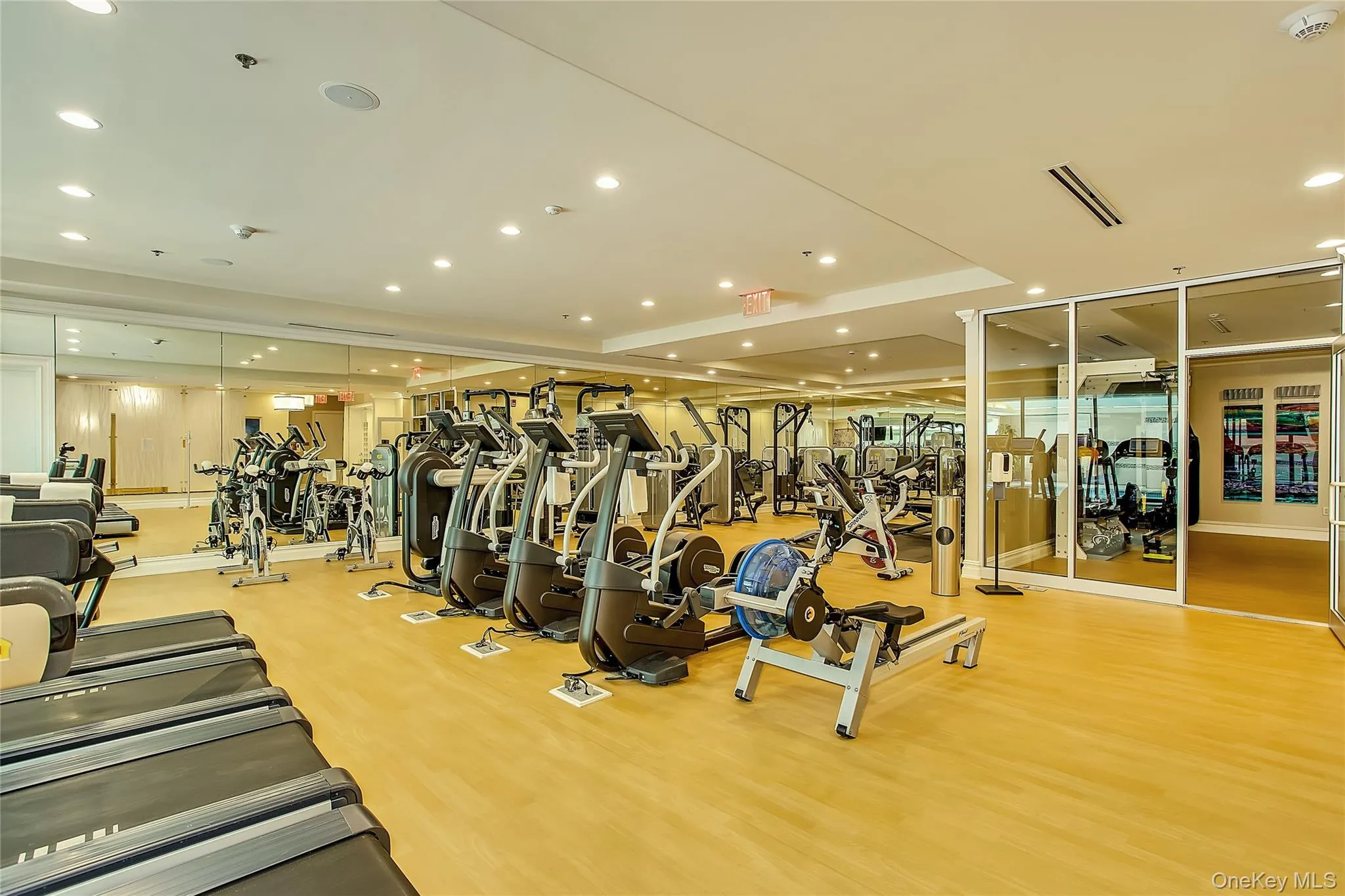 1000 Royal Court, North Hempstead, NY, 2 Bedrooms Bedrooms, 6 Rooms Rooms,2 BathroomsBathrooms,Residential,For Rent,Royal Court,0,1008342 1000 Royal Court, North Hempstead, NY, 2 Bedrooms Bedrooms, 6 Rooms Rooms,2 BathroomsBathrooms,Residential,For Rent,Royal Court,0,1008342