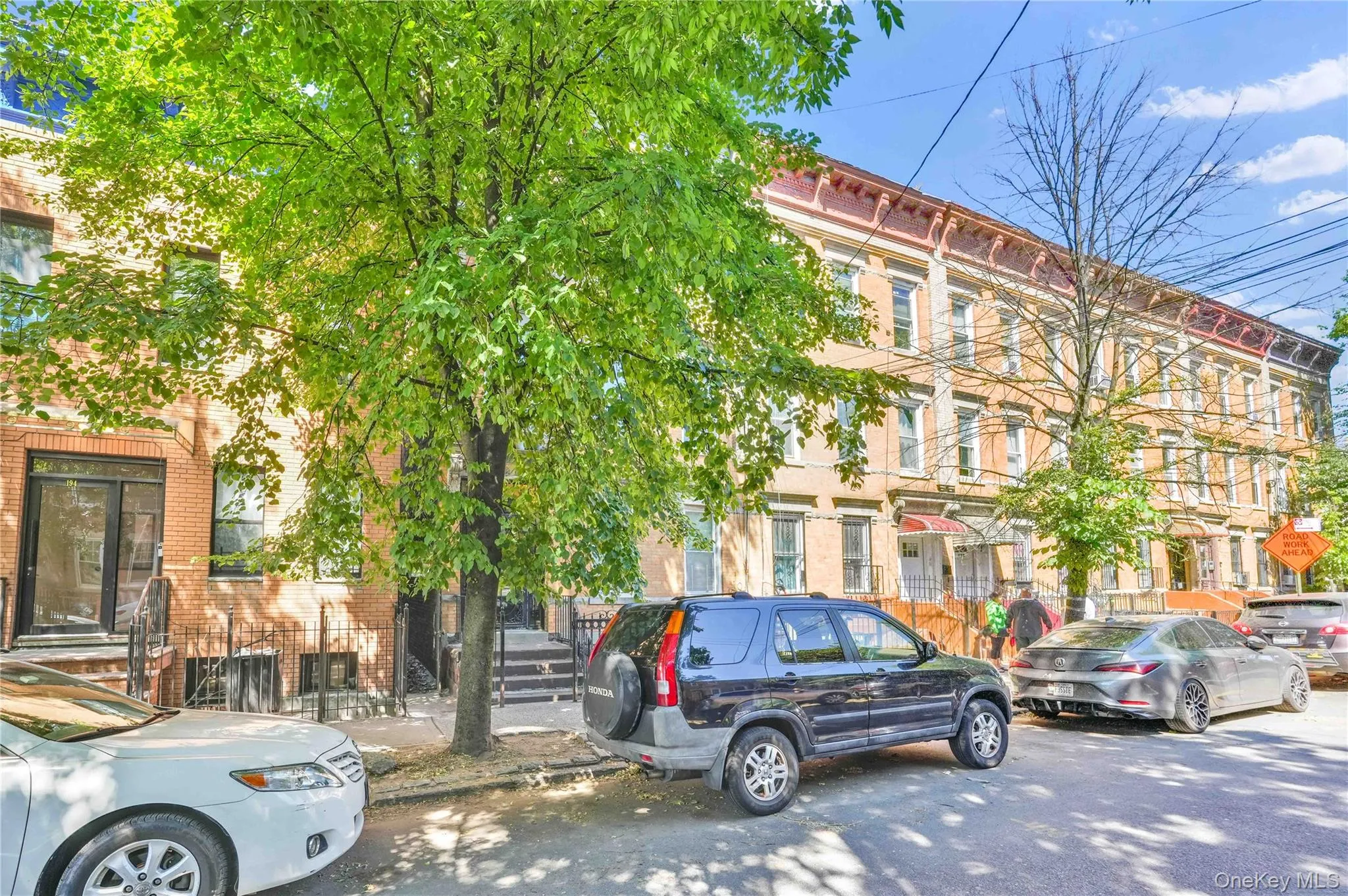192 Hale Avenue, New York, NY, 8 Bedrooms Bedrooms, 14 Rooms Rooms,3 BathroomsBathrooms,Residential,For Rent,Hale,0,1008344 192 Hale Avenue, New York, NY, 8 Bedrooms Bedrooms, 14 Rooms Rooms,3 BathroomsBathrooms,Residential,For Rent,Hale,0,1008344