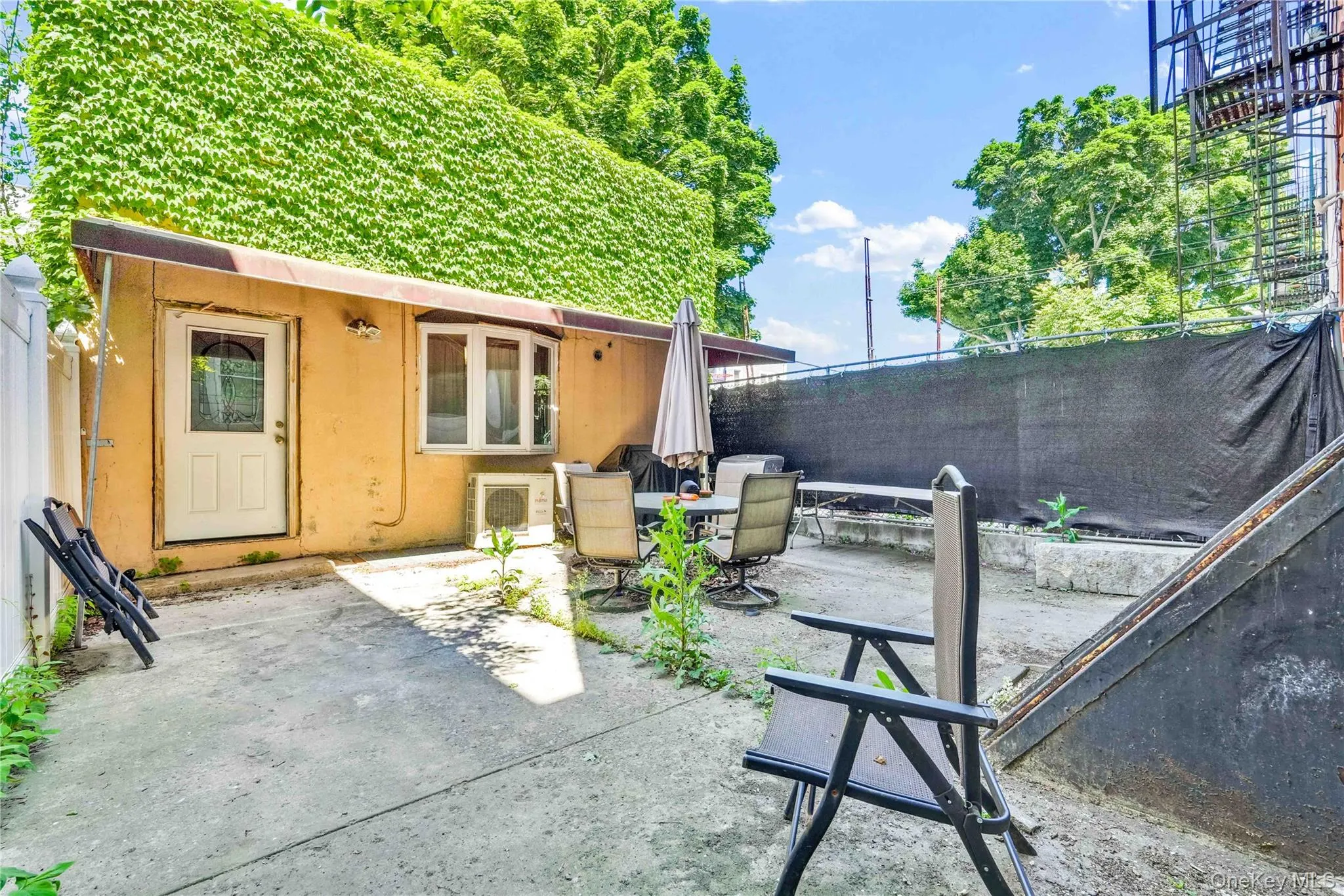 192 Hale Avenue, New York, NY, 8 Bedrooms Bedrooms, 14 Rooms Rooms,3 BathroomsBathrooms,Residential,For Rent,Hale,0,1008344 192 Hale Avenue, New York, NY, 8 Bedrooms Bedrooms, 14 Rooms Rooms,3 BathroomsBathrooms,Residential,For Rent,Hale,0,1008344