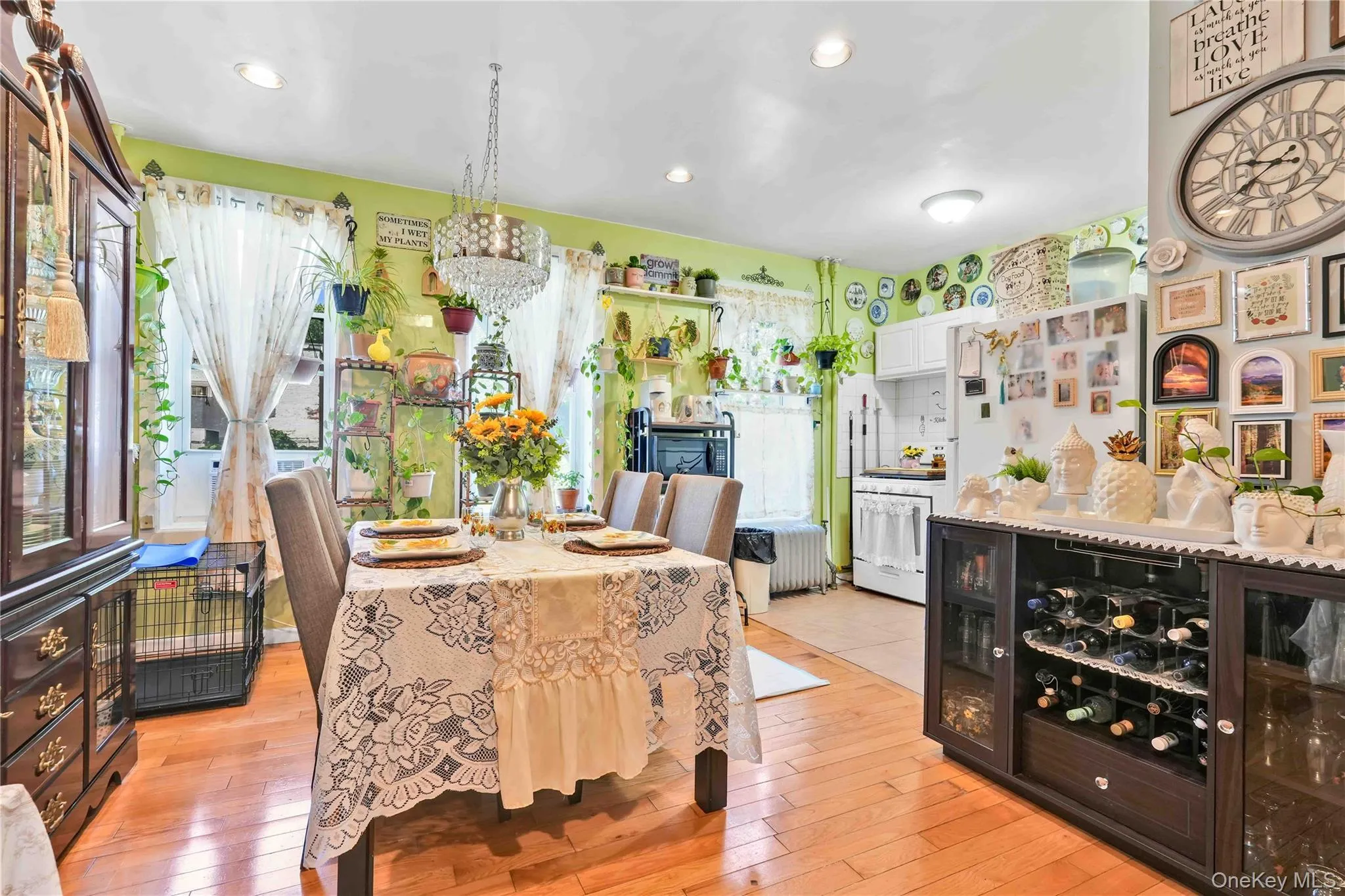 192 Hale Avenue, New York, NY, 8 Bedrooms Bedrooms, 14 Rooms Rooms,3 BathroomsBathrooms,Residential,For Rent,Hale,0,1008344 192 Hale Avenue, New York, NY, 8 Bedrooms Bedrooms, 14 Rooms Rooms,3 BathroomsBathrooms,Residential,For Rent,Hale,0,1008344