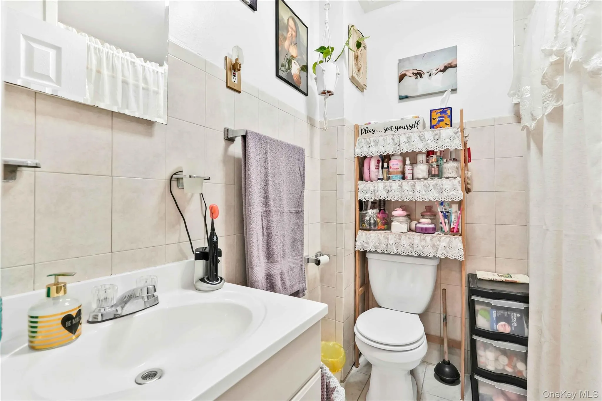 192 Hale Avenue, New York, NY, 8 Bedrooms Bedrooms, 14 Rooms Rooms,3 BathroomsBathrooms,Residential,For Rent,Hale,0,1008344 192 Hale Avenue, New York, NY, 8 Bedrooms Bedrooms, 14 Rooms Rooms,3 BathroomsBathrooms,Residential,For Rent,Hale,0,1008344
