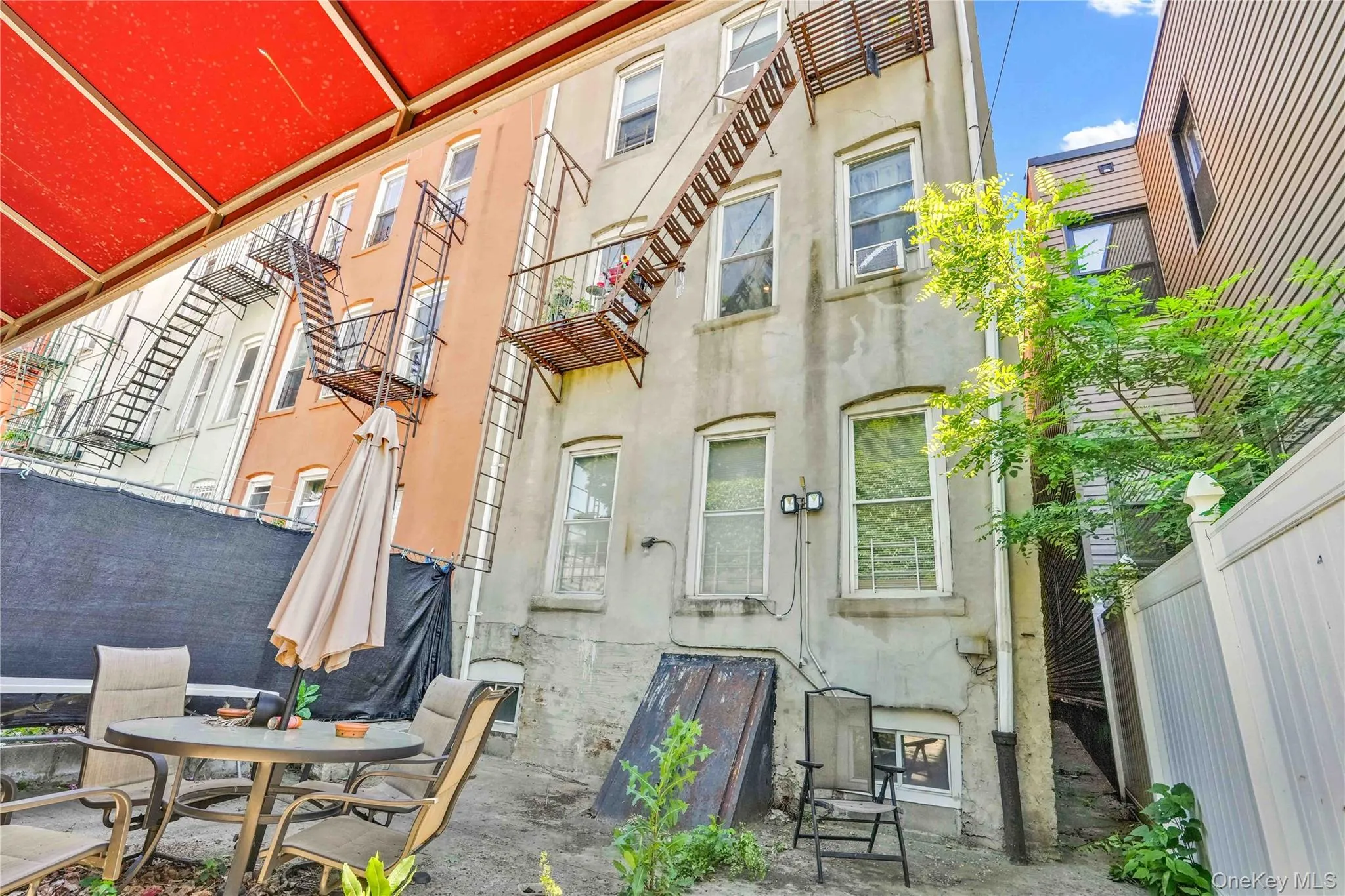 192 Hale Avenue, New York, NY, 8 Bedrooms Bedrooms, 14 Rooms Rooms,3 BathroomsBathrooms,Residential,For Rent,Hale,0,1008344 192 Hale Avenue, New York, NY, 8 Bedrooms Bedrooms, 14 Rooms Rooms,3 BathroomsBathrooms,Residential,For Rent,Hale,0,1008344