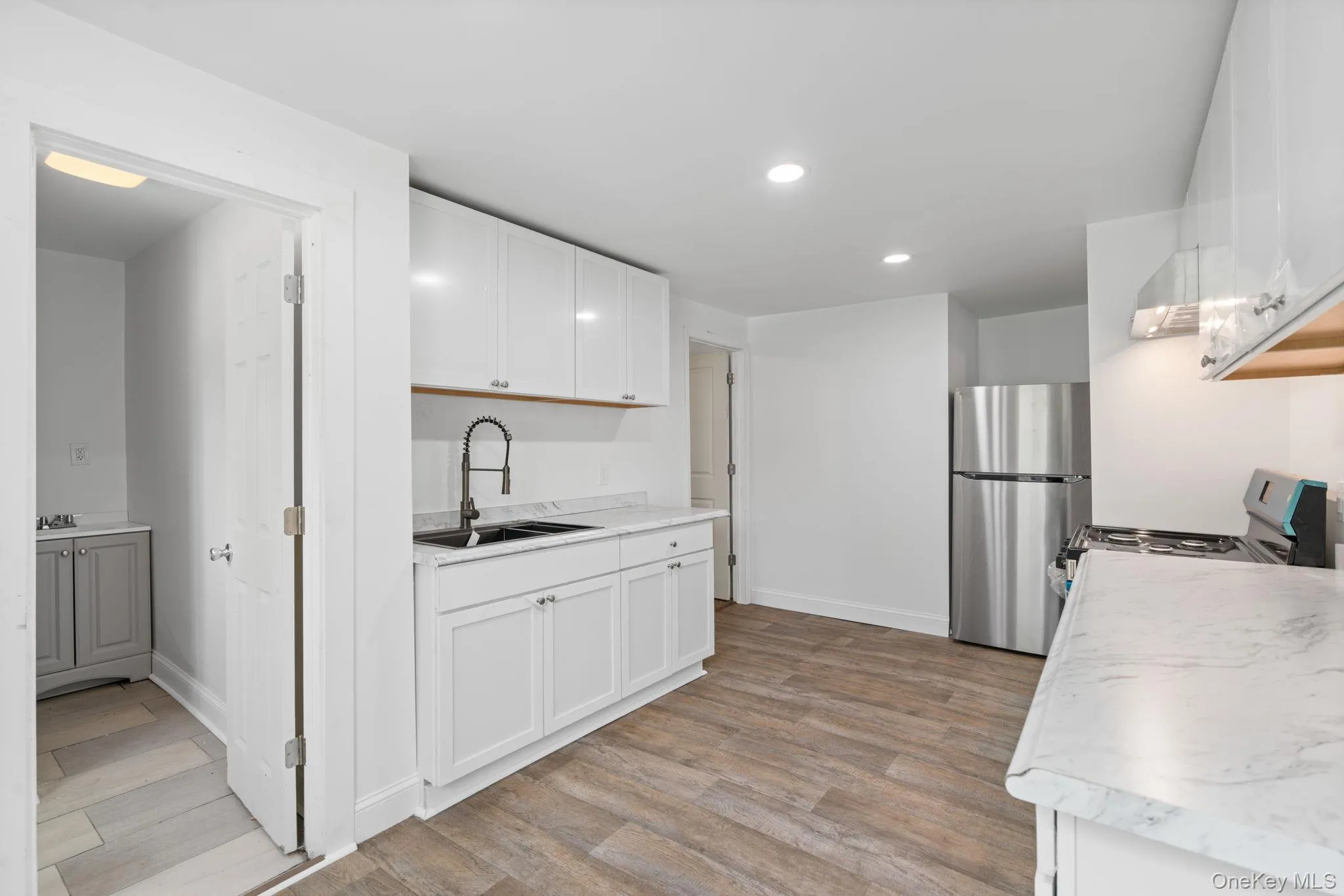 2 Benview Road, Hyde Park, NY, 2 Bedrooms Bedrooms, 4 Rooms Rooms,1 BathroomBathrooms,Residential Lease,For Rent,Benview,0,1008345 2 Benview Road, Hyde Park, NY, 2 Bedrooms Bedrooms, 4 Rooms Rooms,1 BathroomBathrooms,Residential Lease,For Rent,Benview,0,1008345