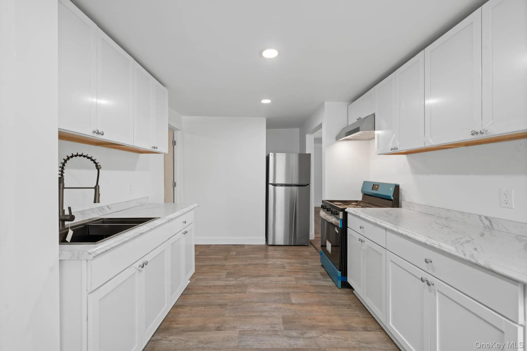 2 Benview Road, Hyde Park, NY, 2 Bedrooms Bedrooms, 4 Rooms Rooms,1 BathroomBathrooms,Residential Lease,For Rent,Benview,0,1008345 2 Benview Road, Hyde Park, NY, 2 Bedrooms Bedrooms, 4 Rooms Rooms,1 BathroomBathrooms,Residential Lease,For Rent,Benview,0,1008345