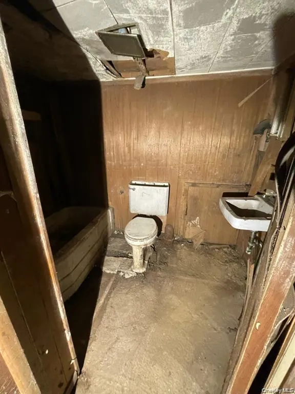 34 Peach Street, Islip, NY, 2 Bedrooms Bedrooms, 6 Rooms Rooms,2 BathroomsBathrooms,Residential,For Rent,Peach,0,1008346 34 Peach Street, Islip, NY, 2 Bedrooms Bedrooms, 6 Rooms Rooms,2 BathroomsBathrooms,Residential,For Rent,Peach,0,1008346