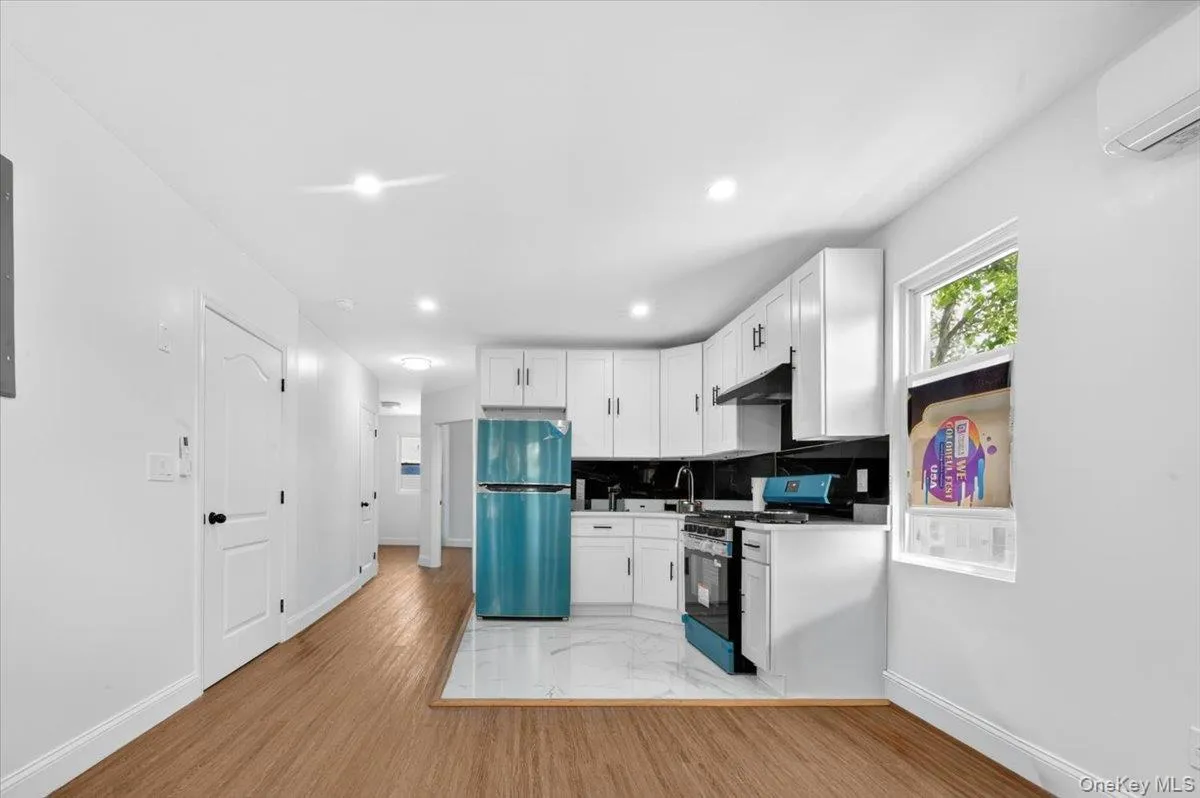14549 115th Avenue, New York, NY, 4 Bedrooms Bedrooms, 4 Rooms Rooms,3 BathroomsBathrooms,Residential,For Rent,115th,0,1008348 14549 115th Avenue, New York, NY, 4 Bedrooms Bedrooms, 4 Rooms Rooms,3 BathroomsBathrooms,Residential,For Rent,115th,0,1008348
