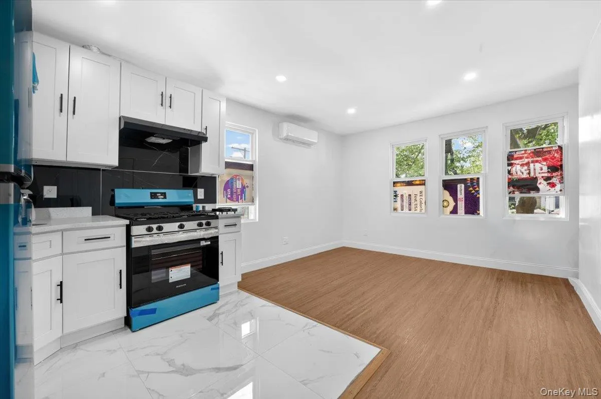 14549 115th Avenue, New York, NY, 4 Bedrooms Bedrooms, 4 Rooms Rooms,3 BathroomsBathrooms,Residential,For Rent,115th,0,1008348 14549 115th Avenue, New York, NY, 4 Bedrooms Bedrooms, 4 Rooms Rooms,3 BathroomsBathrooms,Residential,For Rent,115th,0,1008348