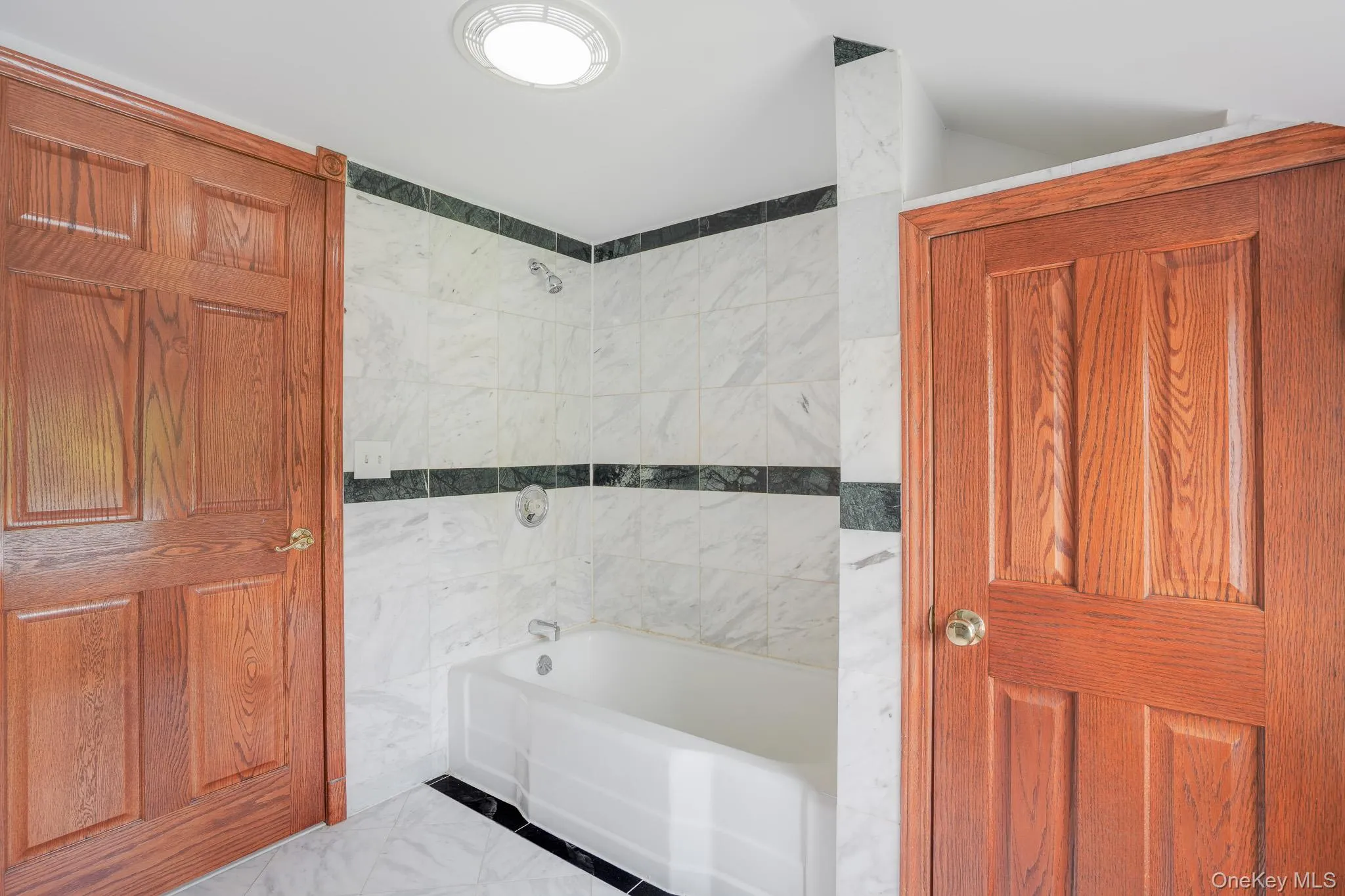 3594 Route 52, Shawangunk, NY, 4 Bedrooms Bedrooms, 20 Rooms Rooms,2 BathroomsBathrooms,Residential,For Rent,Route 52,0,1008350 3594 Route 52, Shawangunk, NY, 4 Bedrooms Bedrooms, 20 Rooms Rooms,2 BathroomsBathrooms,Residential,For Rent,Route 52,0,1008350