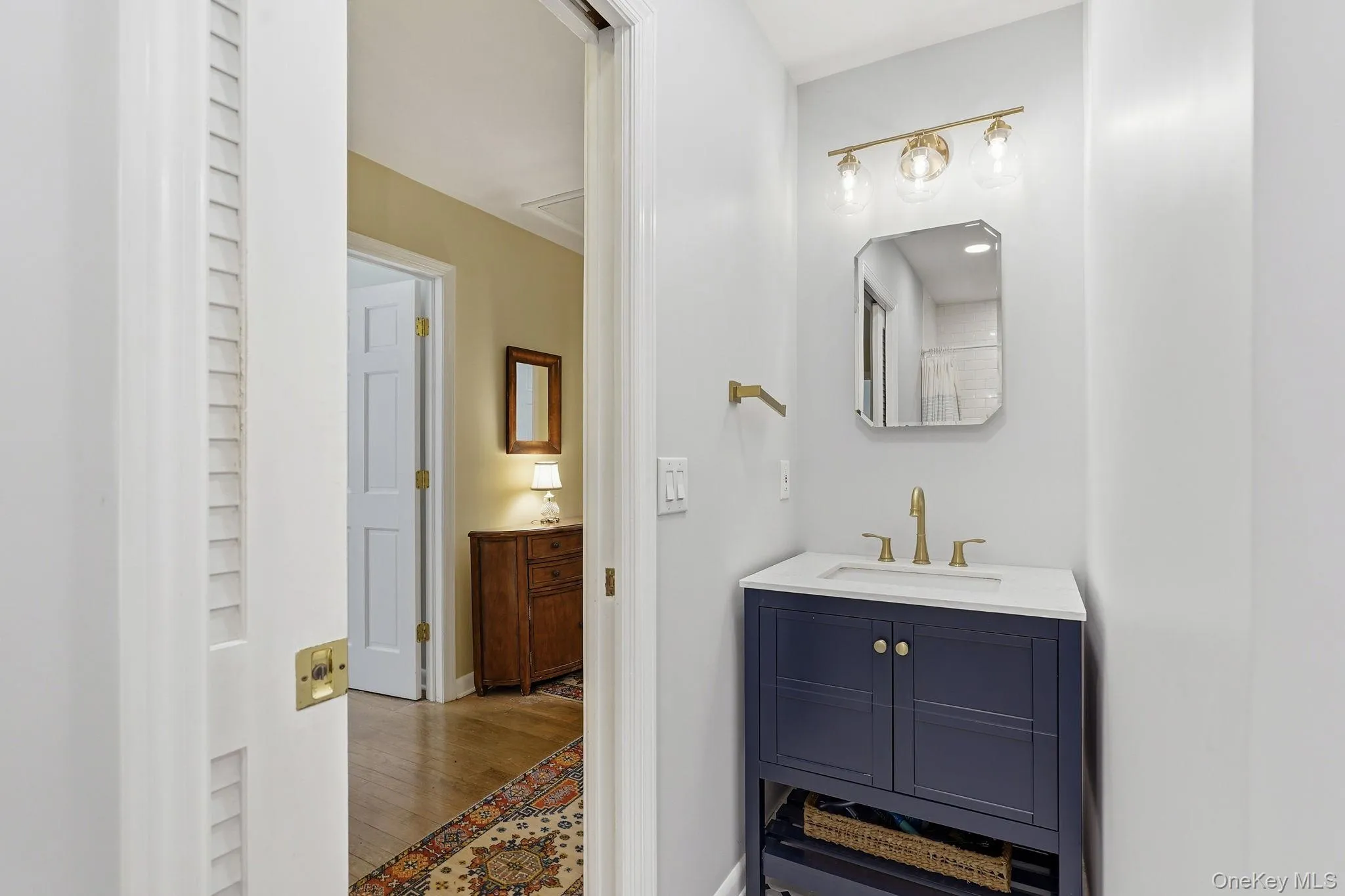 Hall bath with tub/shower Hall bath with tub/shower