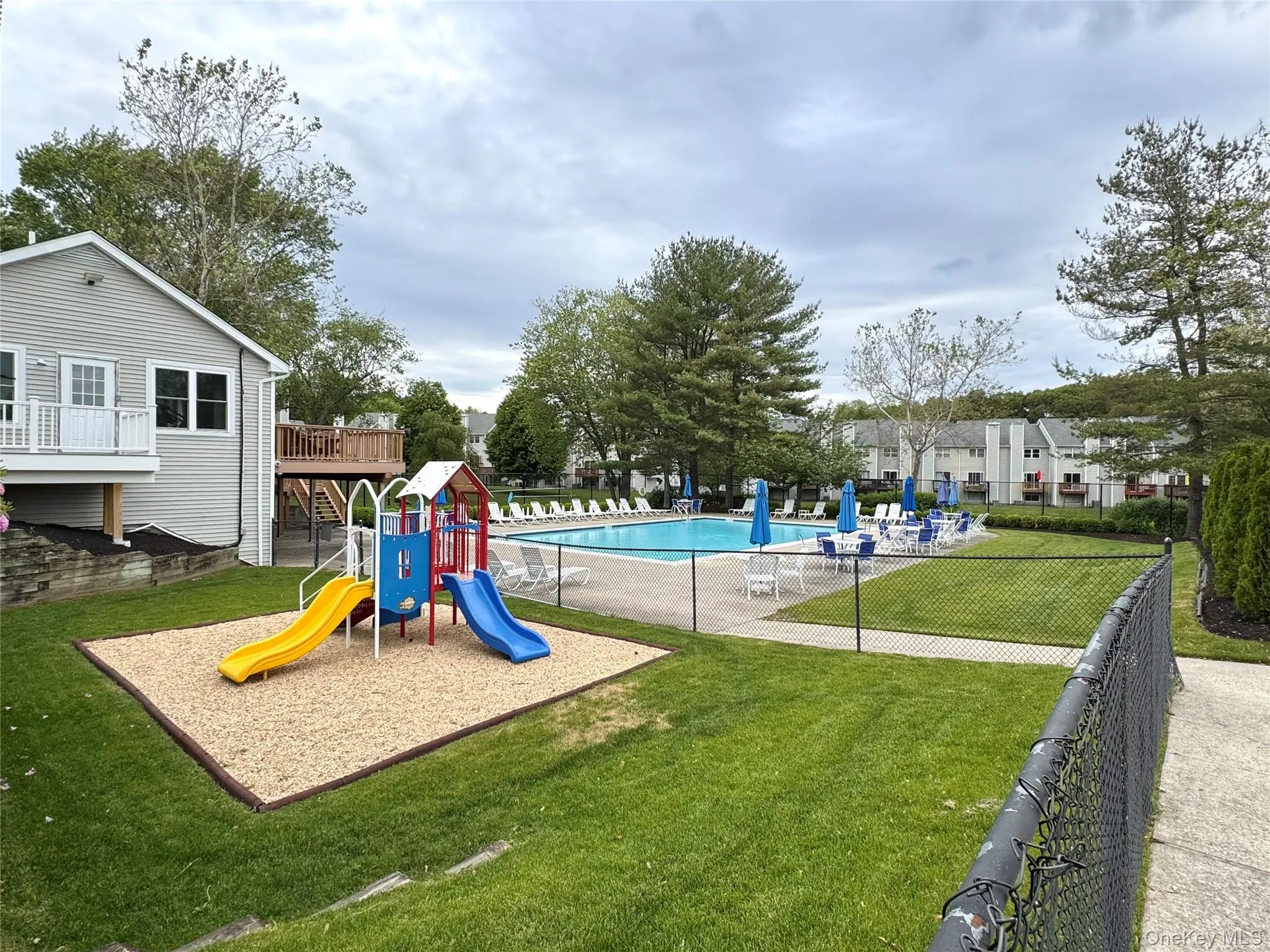 77 Leeward Court, Brookhaven, NY, 2 Bedrooms Bedrooms, 4 Rooms Rooms,2 BathroomsBathrooms,Residential Lease,For Rent,Leeward,0,1008353 77 Leeward Court, Brookhaven, NY, 2 Bedrooms Bedrooms, 4 Rooms Rooms,2 BathroomsBathrooms,Residential Lease,For Rent,Leeward,0,1008353