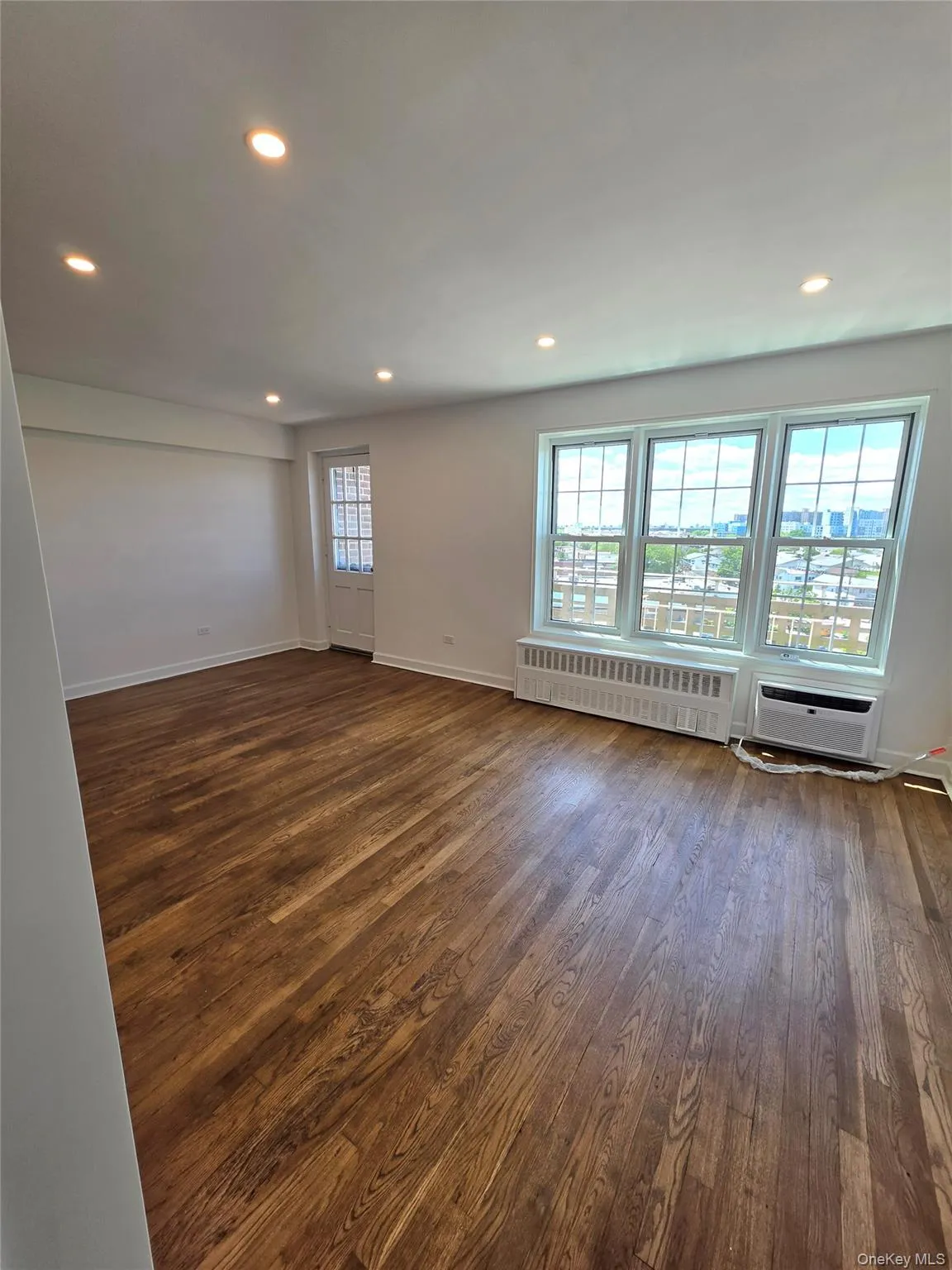 151-15 84th Street, New York, NY, 3 Rooms Rooms,1 BathroomBathrooms,Residential,For Rent,84th,0,1008356 151-15 84th Street, New York, NY, 3 Rooms Rooms,1 BathroomBathrooms,Residential,For Rent,84th,0,1008356