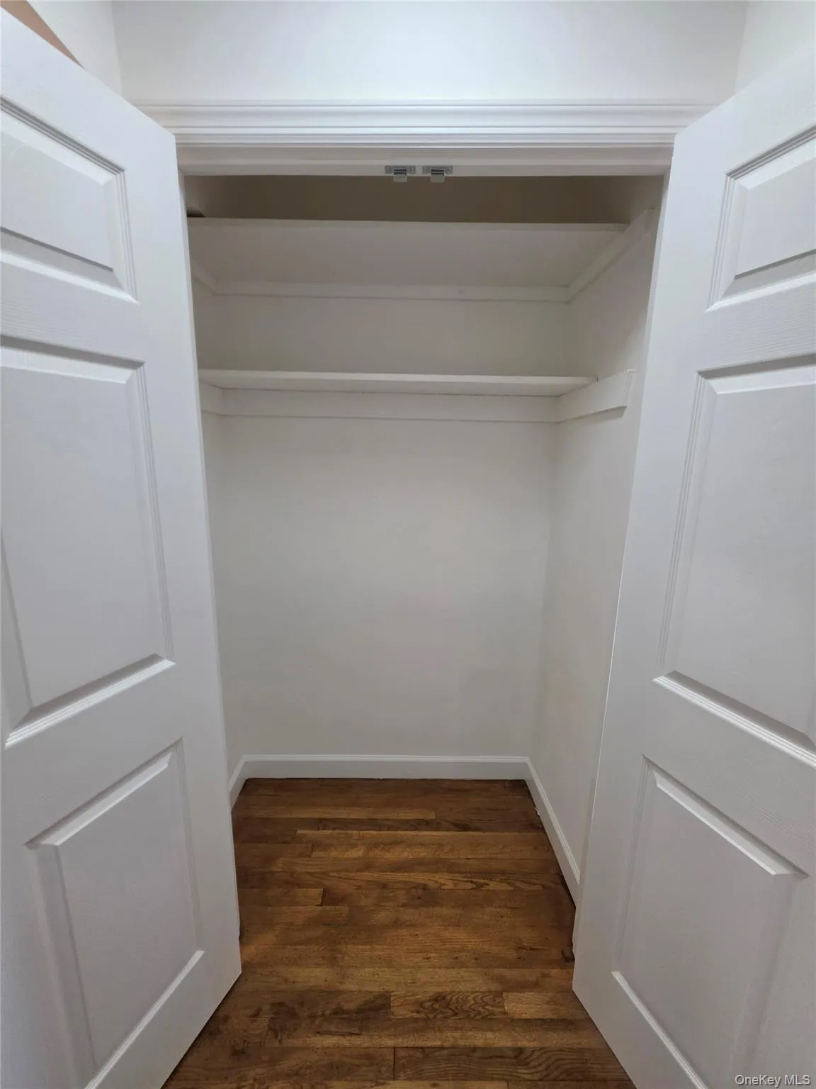 151-15 84th Street, New York, NY, 3 Rooms Rooms,1 BathroomBathrooms,Residential,For Rent,84th,0,1008356 151-15 84th Street, New York, NY, 3 Rooms Rooms,1 BathroomBathrooms,Residential,For Rent,84th,0,1008356