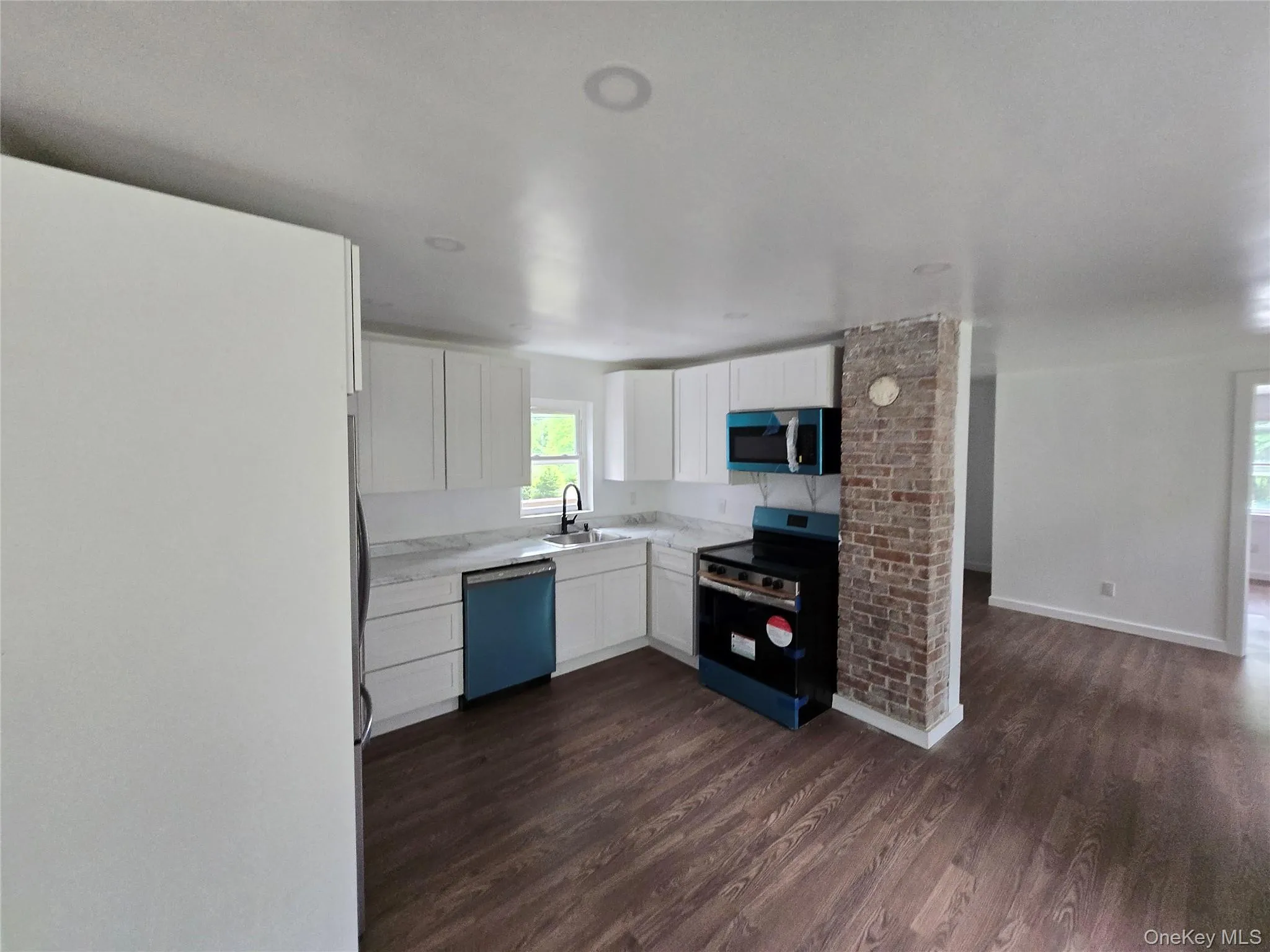 11 Spring Glen Road, Fallsburg, NY, 4 Bedrooms Bedrooms, 6 Rooms Rooms,2 BathroomsBathrooms,Residential,For Rent,Spring Glen,0,1008357 11 Spring Glen Road, Fallsburg, NY, 4 Bedrooms Bedrooms, 6 Rooms Rooms,2 BathroomsBathrooms,Residential,For Rent,Spring Glen,0,1008357