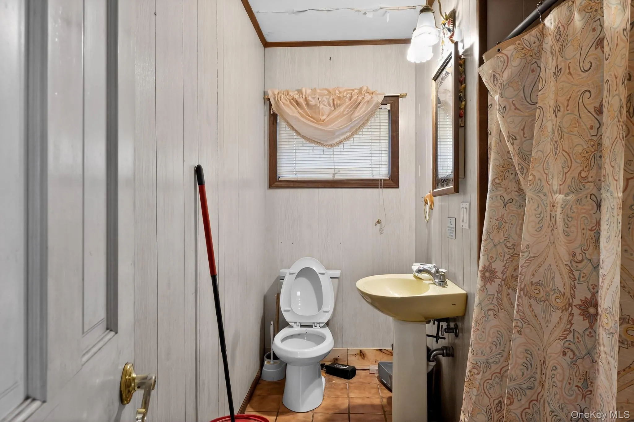 28 Richards Avenue, Thompson, NY, 4 Bedrooms Bedrooms, 4 Rooms Rooms,2 BathroomsBathrooms,Residential,For Rent,Richards,0,1008361 28 Richards Avenue, Thompson, NY, 4 Bedrooms Bedrooms, 4 Rooms Rooms,2 BathroomsBathrooms,Residential,For Rent,Richards,0,1008361