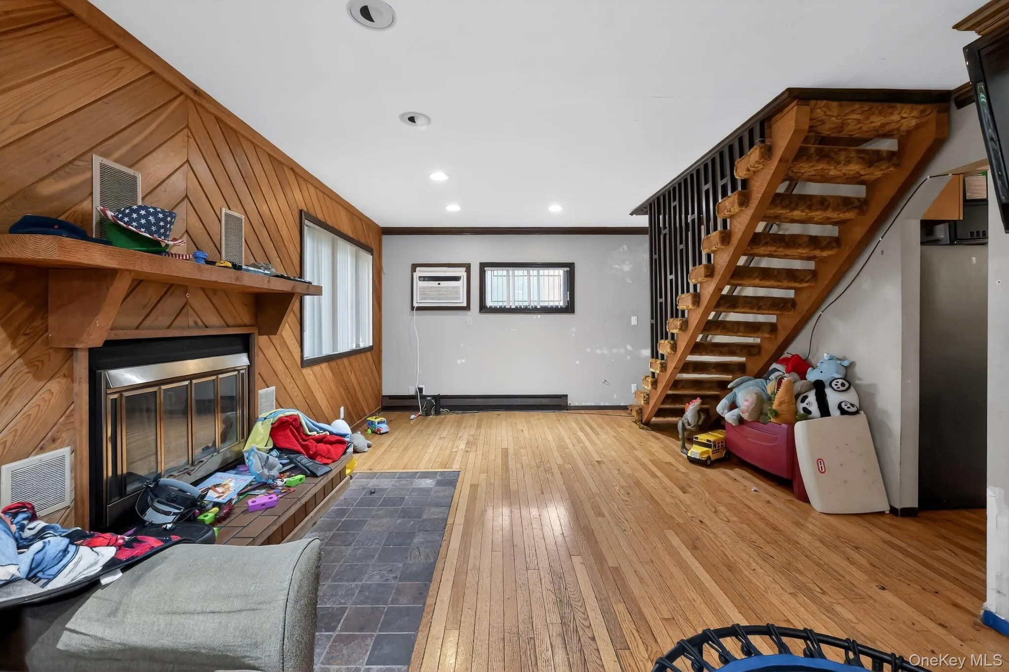 28 Richards Avenue, Thompson, NY, 4 Bedrooms Bedrooms, 4 Rooms Rooms,2 BathroomsBathrooms,Residential,For Rent,Richards,0,1008361 28 Richards Avenue, Thompson, NY, 4 Bedrooms Bedrooms, 4 Rooms Rooms,2 BathroomsBathrooms,Residential,For Rent,Richards,0,1008361