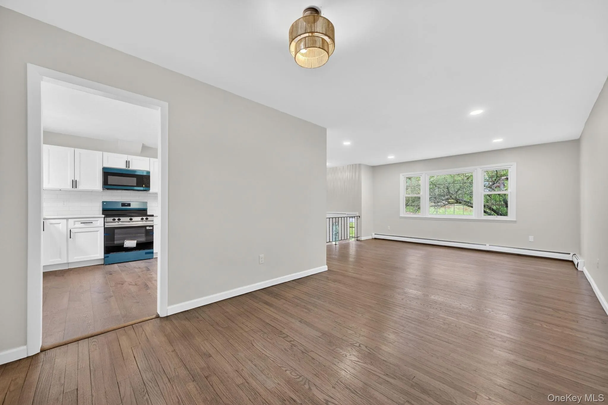 17 Janice Drive, Middletown, NY, 3 Bedrooms Bedrooms, 6 Rooms Rooms,1 BathroomBathrooms,Residential,For Rent,Janice,0,1008363 17 Janice Drive, Middletown, NY, 3 Bedrooms Bedrooms, 6 Rooms Rooms,1 BathroomBathrooms,Residential,For Rent,Janice,0,1008363