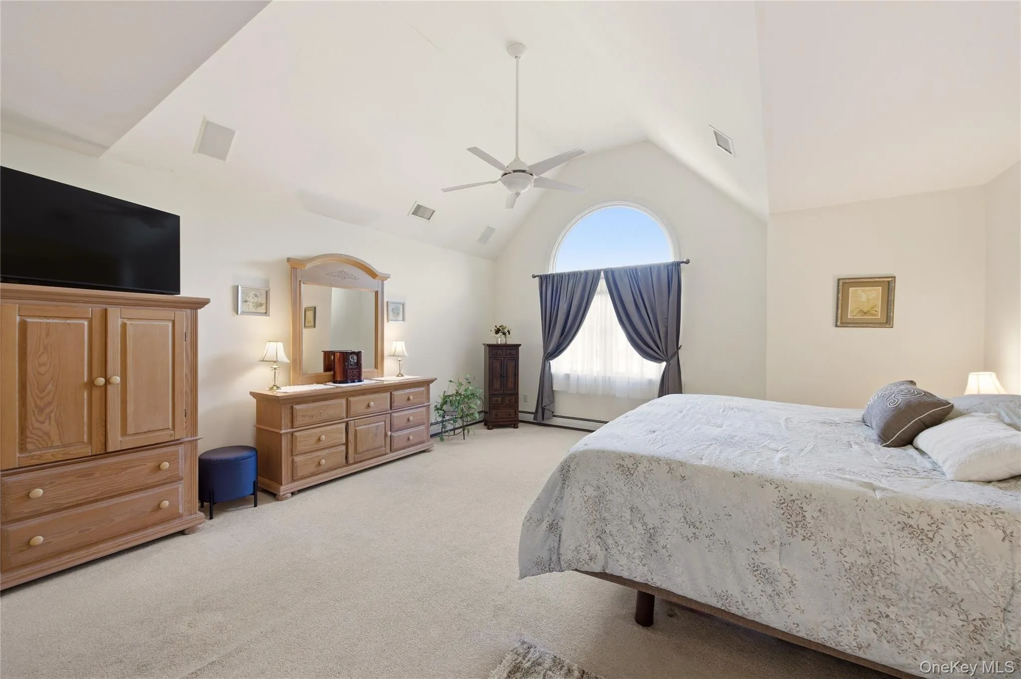 77 Woods Road, Riverhead, NY, 4 Bedrooms Bedrooms, 8 Rooms Rooms,2 BathroomsBathrooms,Residential,For Rent,Woods,0,1008371 77 Woods Road, Riverhead, NY, 4 Bedrooms Bedrooms, 8 Rooms Rooms,2 BathroomsBathrooms,Residential,For Rent,Woods,0,1008371