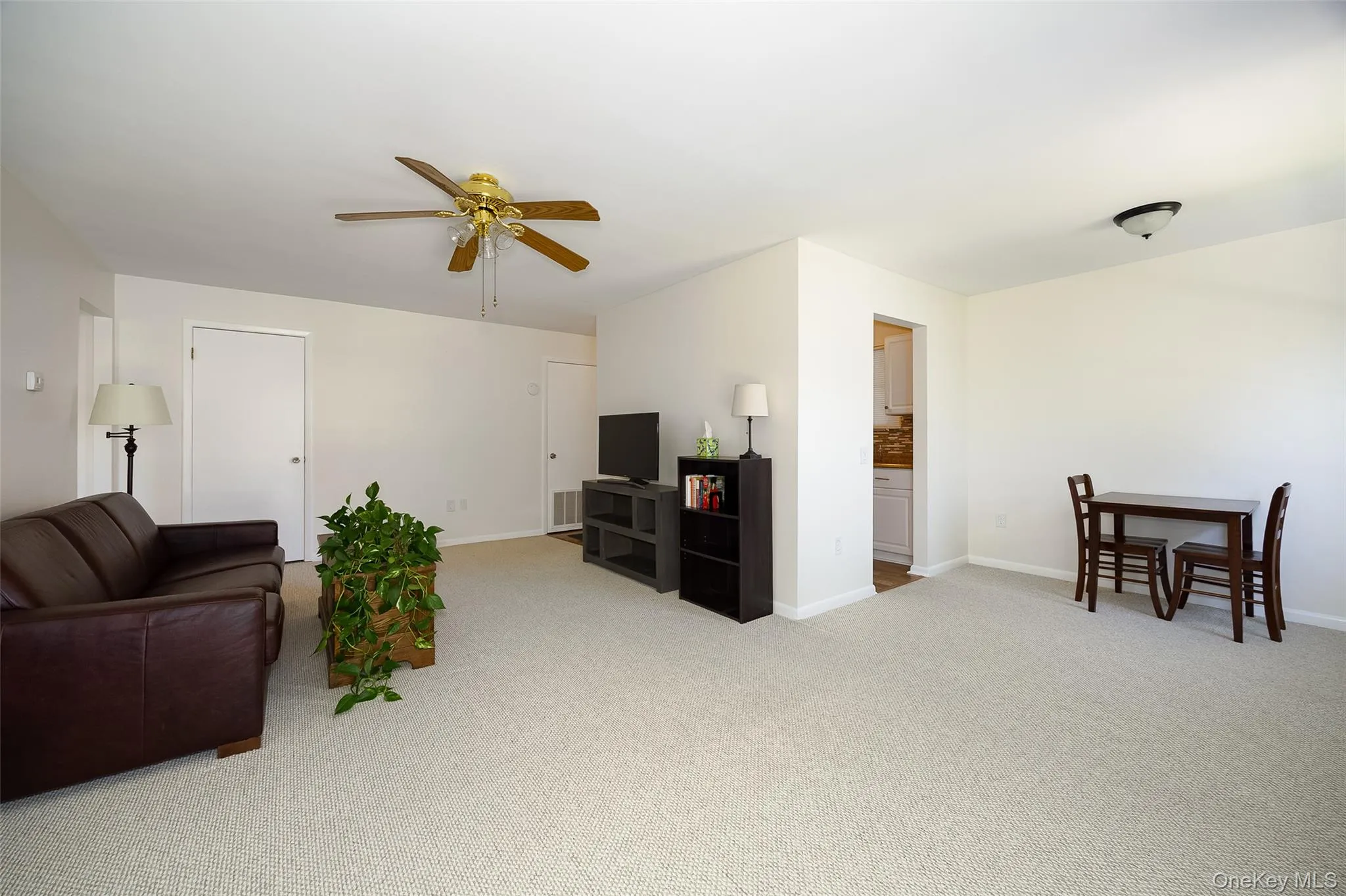 302 Commons Way, Fishkill, NY, 1 Bedroom Bedrooms, 5 Rooms Rooms,1 BathroomBathrooms,Residential,For Rent,Commons,0,1008374 302 Commons Way, Fishkill, NY, 1 Bedroom Bedrooms, 5 Rooms Rooms,1 BathroomBathrooms,Residential,For Rent,Commons,0,1008374