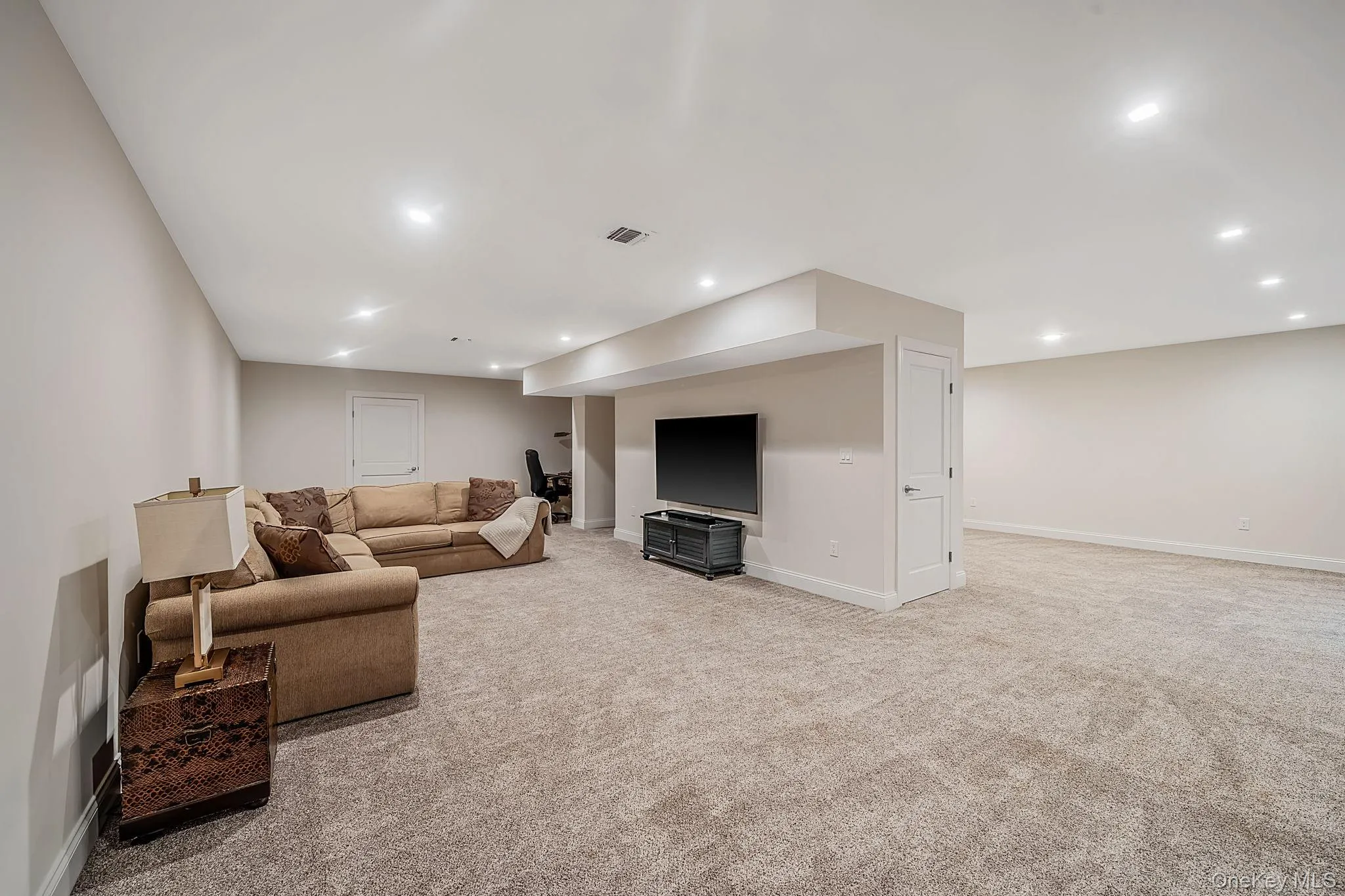 51 Farm Acre Circle, Brookhaven, NY, 2 Bedrooms Bedrooms, 7 Rooms Rooms,2 BathroomsBathrooms,Residential,For Rent,Farm Acre,0,1008377 51 Farm Acre Circle, Brookhaven, NY, 2 Bedrooms Bedrooms, 7 Rooms Rooms,2 BathroomsBathrooms,Residential,For Rent,Farm Acre,0,1008377