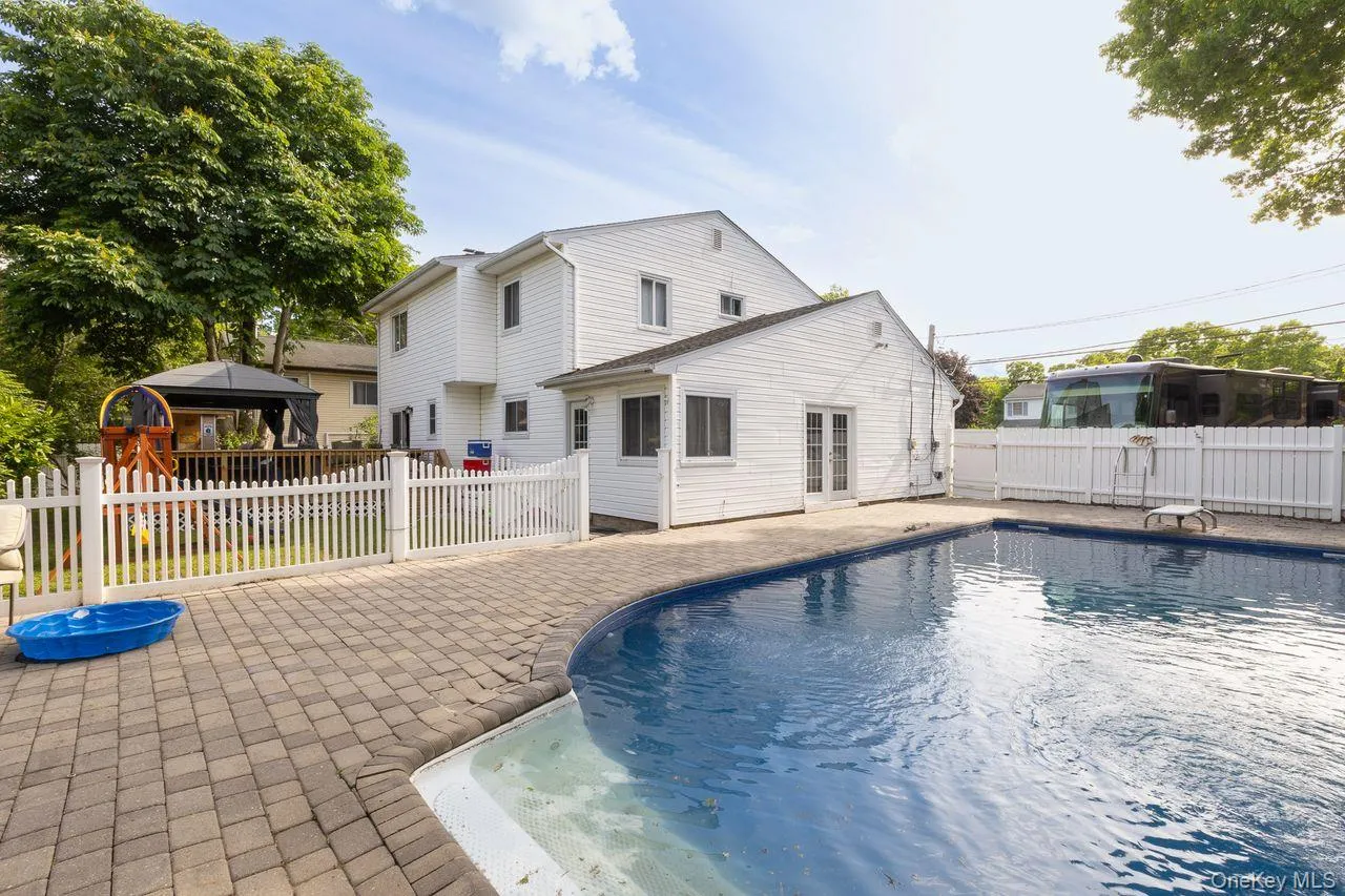 299 Mount Vernon Avenue, Brookhaven, NY, 5 Bedrooms Bedrooms, 8 Rooms Rooms,2 BathroomsBathrooms,Residential,For Rent,Mount Vernon,0,1008378 299 Mount Vernon Avenue, Brookhaven, NY, 5 Bedrooms Bedrooms, 8 Rooms Rooms,2 BathroomsBathrooms,Residential,For Rent,Mount Vernon,0,1008378