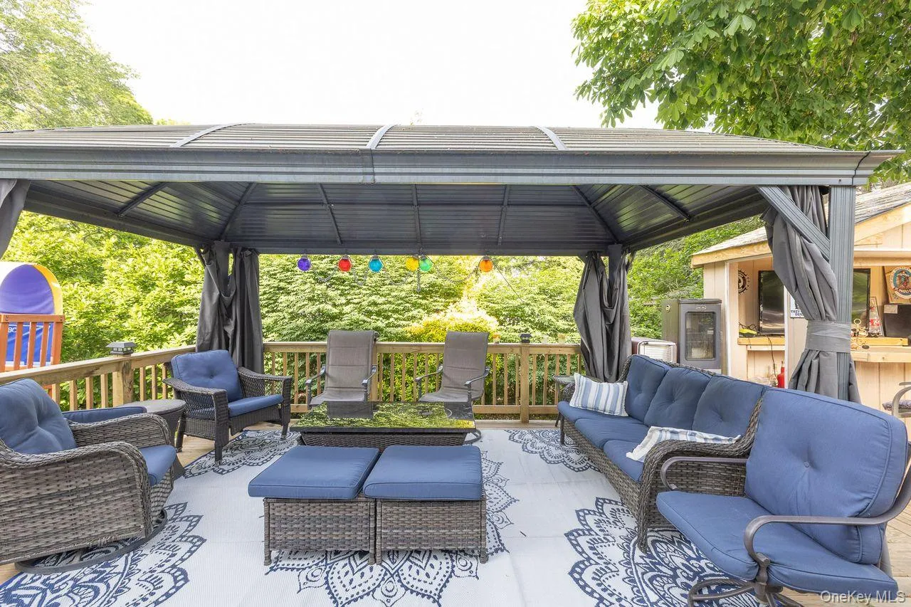 299 Mount Vernon Avenue, Brookhaven, NY, 5 Bedrooms Bedrooms, 8 Rooms Rooms,2 BathroomsBathrooms,Residential,For Rent,Mount Vernon,0,1008378 299 Mount Vernon Avenue, Brookhaven, NY, 5 Bedrooms Bedrooms, 8 Rooms Rooms,2 BathroomsBathrooms,Residential,For Rent,Mount Vernon,0,1008378