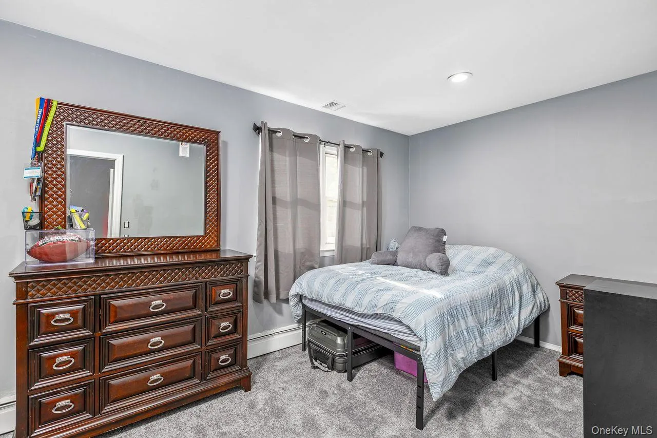 299 Mount Vernon Avenue, Brookhaven, NY, 5 Bedrooms Bedrooms, 8 Rooms Rooms,2 BathroomsBathrooms,Residential,For Rent,Mount Vernon,0,1008378 299 Mount Vernon Avenue, Brookhaven, NY, 5 Bedrooms Bedrooms, 8 Rooms Rooms,2 BathroomsBathrooms,Residential,For Rent,Mount Vernon,0,1008378