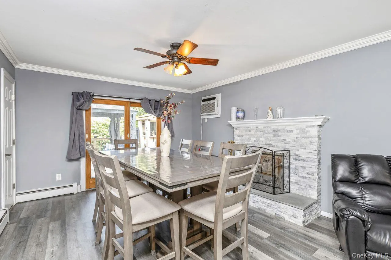 299 Mount Vernon Avenue, Brookhaven, NY, 5 Bedrooms Bedrooms, 8 Rooms Rooms,2 BathroomsBathrooms,Residential,For Rent,Mount Vernon,0,1008378 299 Mount Vernon Avenue, Brookhaven, NY, 5 Bedrooms Bedrooms, 8 Rooms Rooms,2 BathroomsBathrooms,Residential,For Rent,Mount Vernon,0,1008378