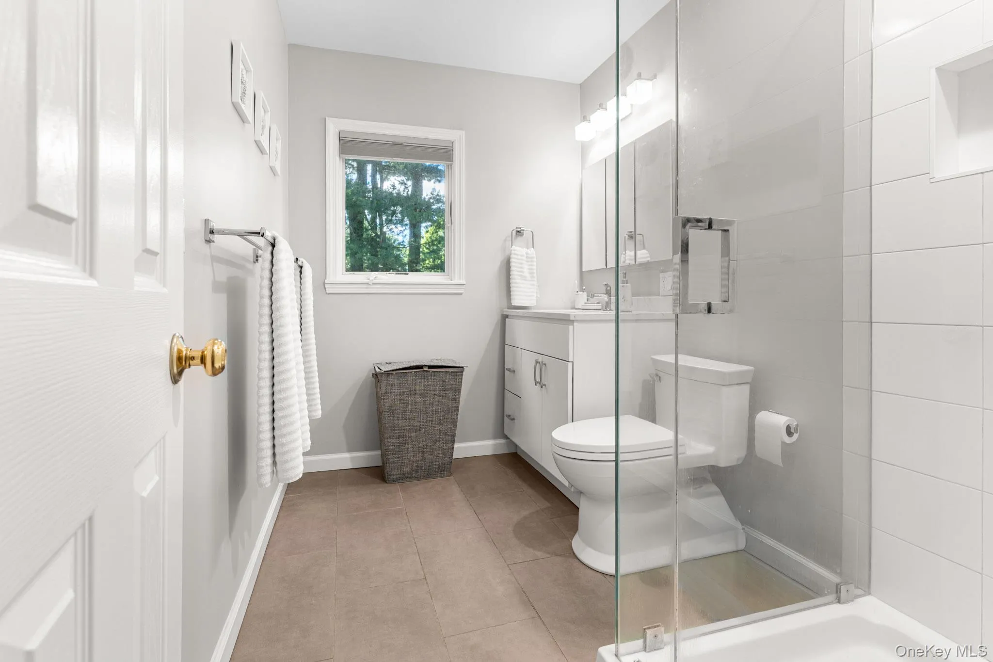 11 Overlook Road, Greenburgh, NY, 5 Bedrooms Bedrooms, 10 Rooms Rooms,3 BathroomsBathrooms,Residential,For Rent,Overlook,0,KEY1008381 11 Overlook Road, Greenburgh, NY, 5 Bedrooms Bedrooms, 10 Rooms Rooms,3 BathroomsBathrooms,Residential,For Rent,Overlook,0,KEY1008381
